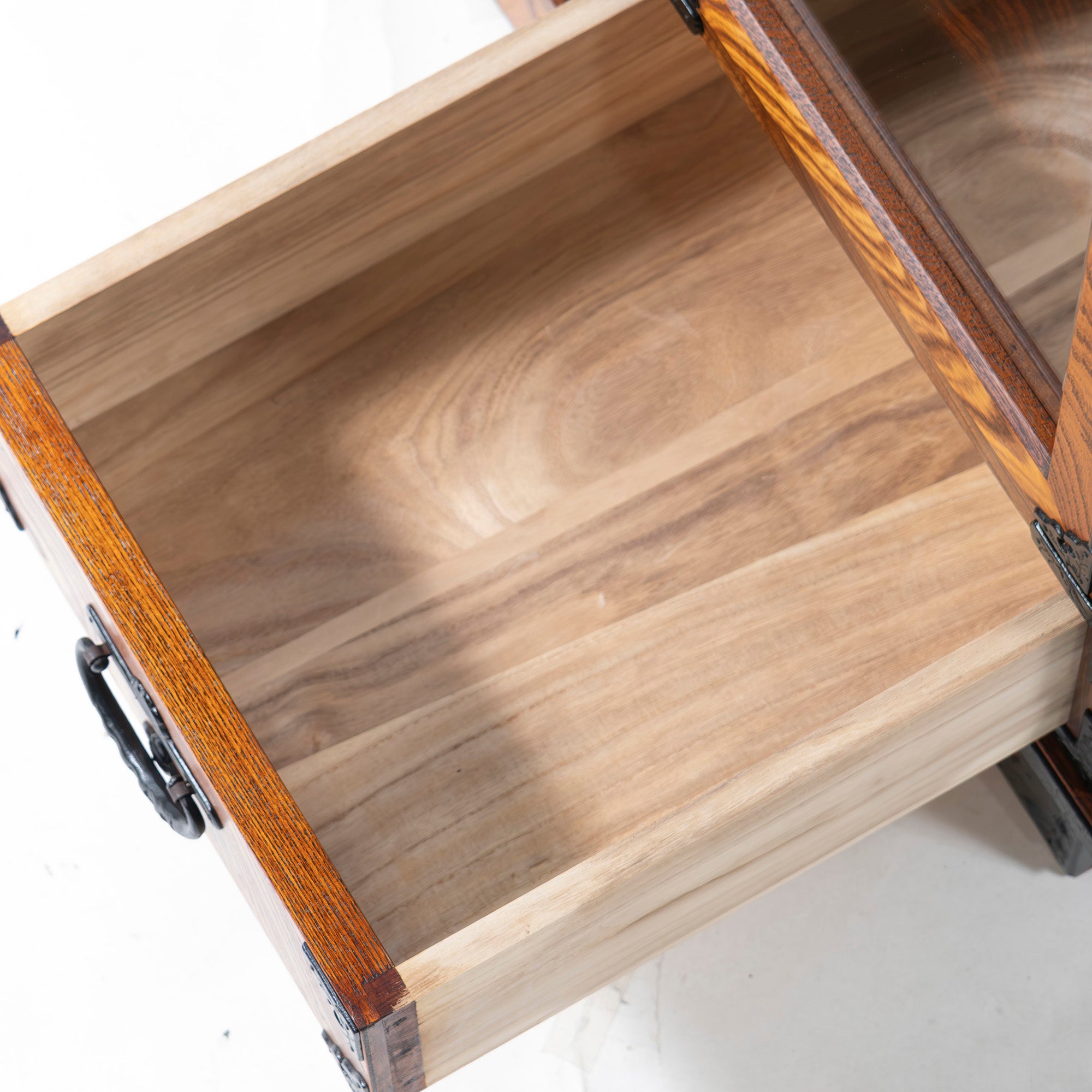 Sideboard Iwayado Chest of Drawers 4 Doors 3 Drawers Zelkova Wood Lacquerware Nambu Ironware Fittings Opening Paulownia Traditional Crafts Folk Furniture Storage Furniture Japanese Furniture Living Room Storage Storage Chest