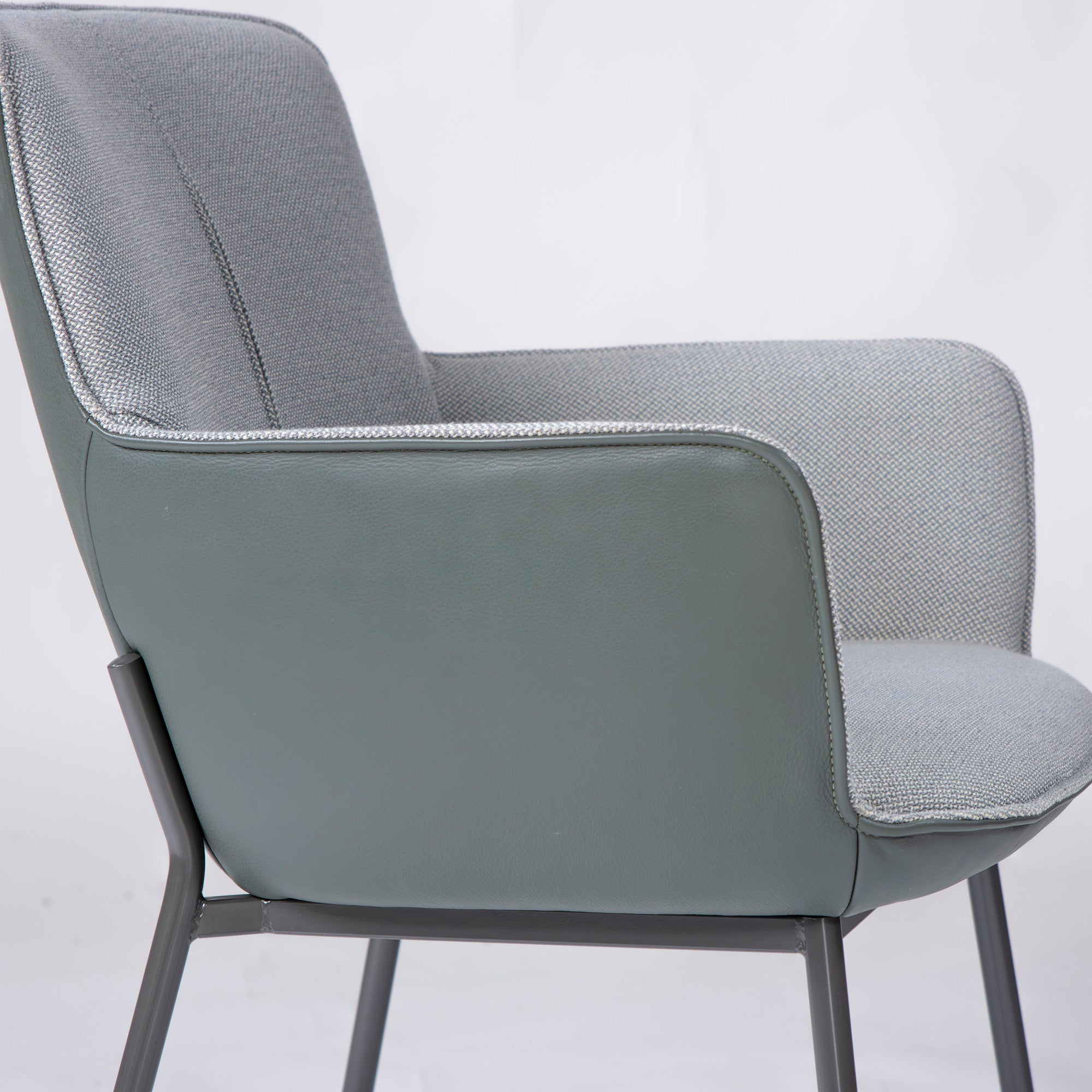 ダイニングチェア ROLF BENZ ロルフベンツ 655(3) レザー ファブリック スチールレッグ モダン ドイツ製 ラグジュアリー おしゃれ 定価31万
