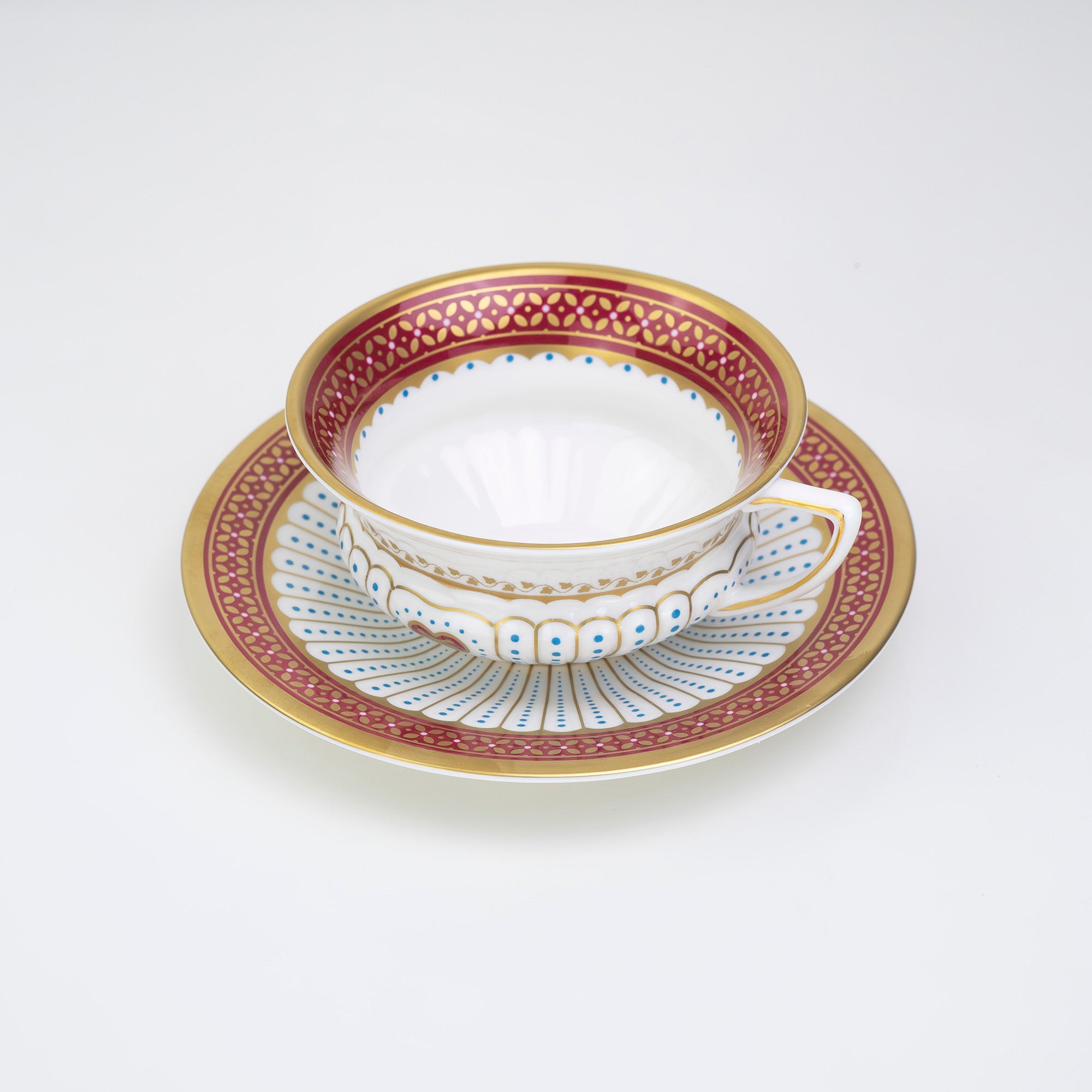 Wedgwood Harlequin Collection Queen of Hearts Teacup and Saucer (Discontinued)