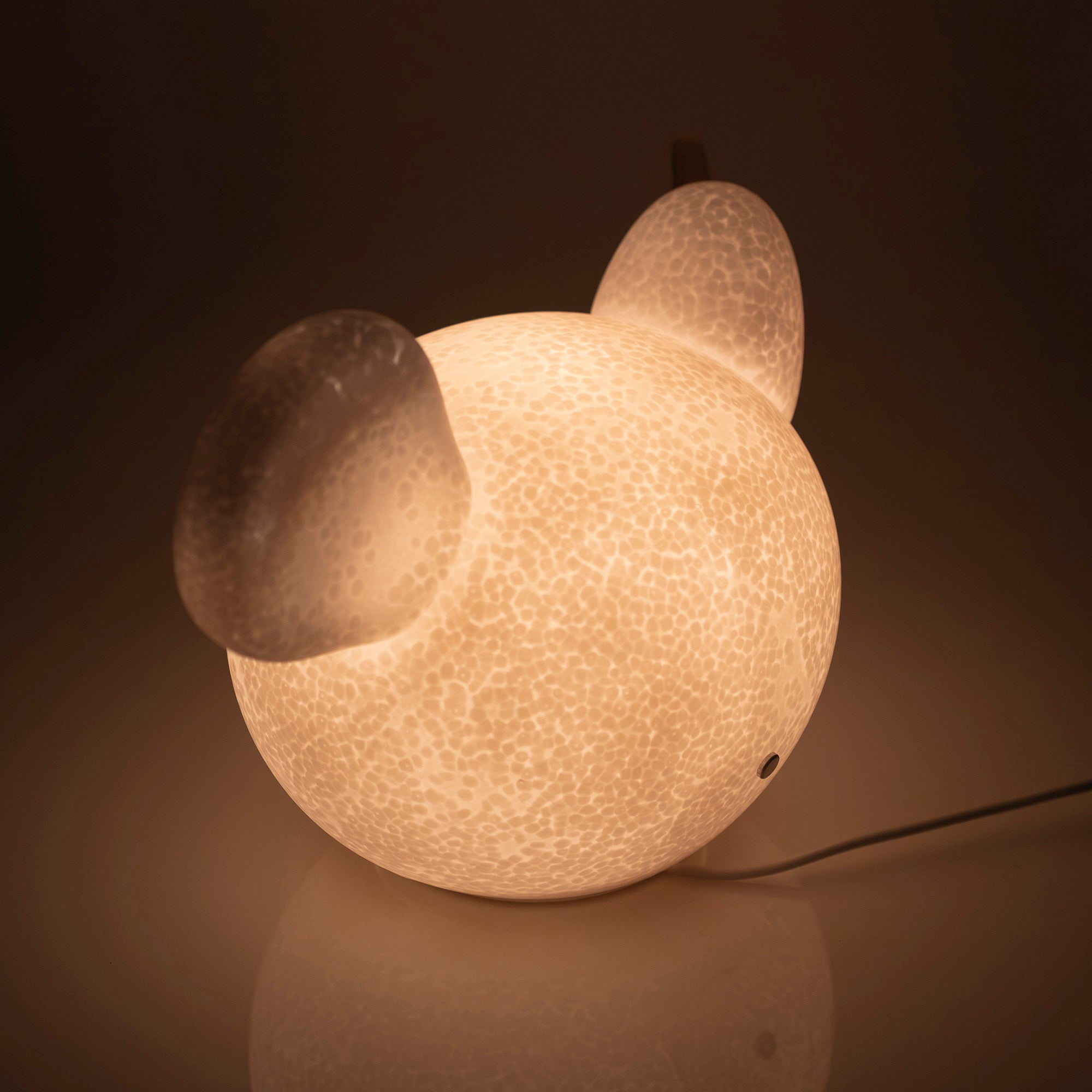 Magis Linnut Siiri table lamp, Mascot lamp, Scandinavian design by Oiva Toikka