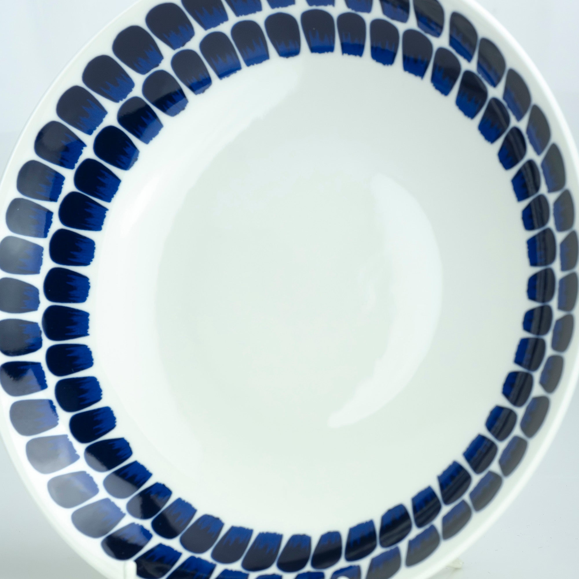 Arabia Tuokio 24h Deep Plate, 24cm, Scandinavian Style, Excellent Condition, Seal Included (2)