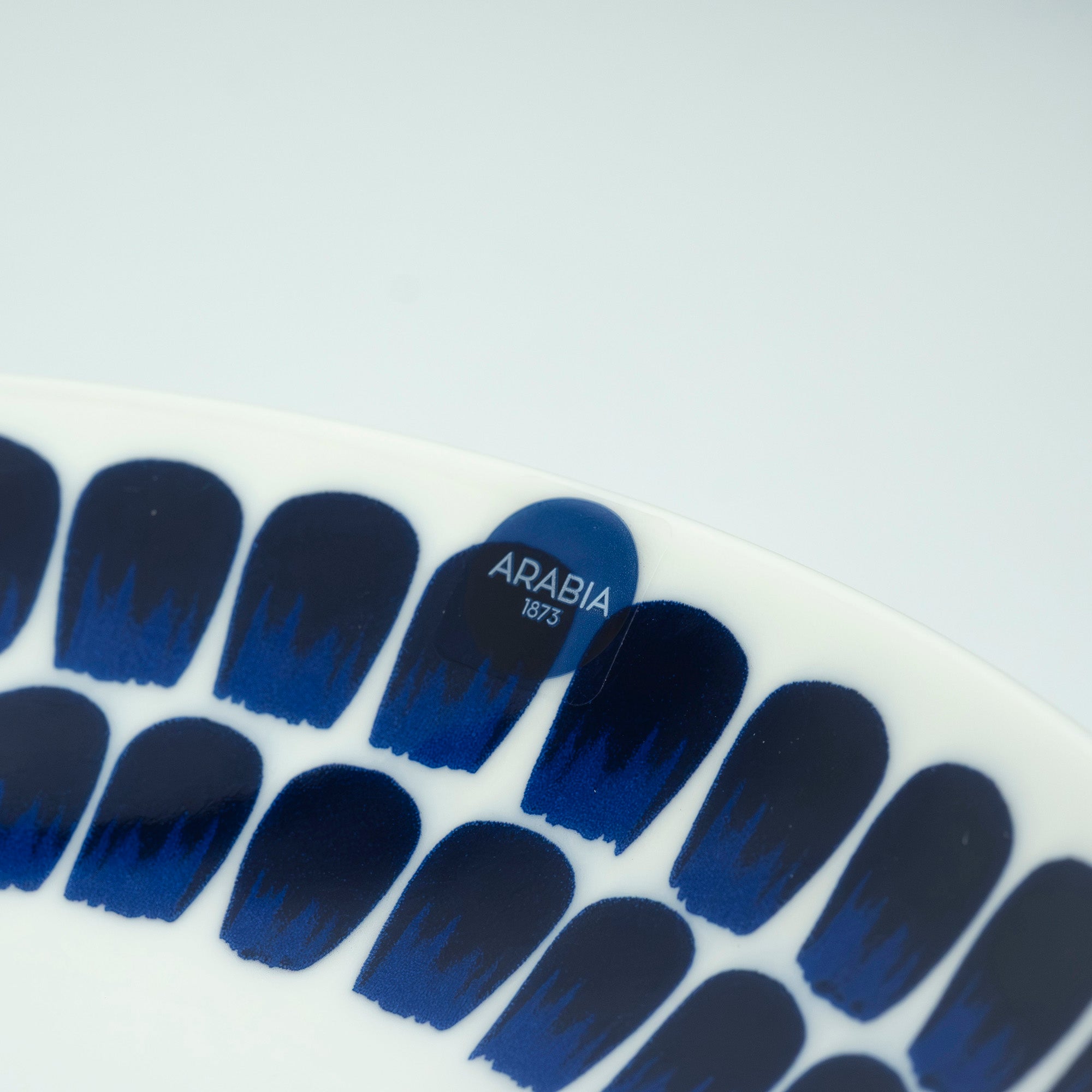 Arabia Tuokio 24h Deep Plate, 24cm, Scandinavian Style, Excellent Condition, Sticker Included (6)