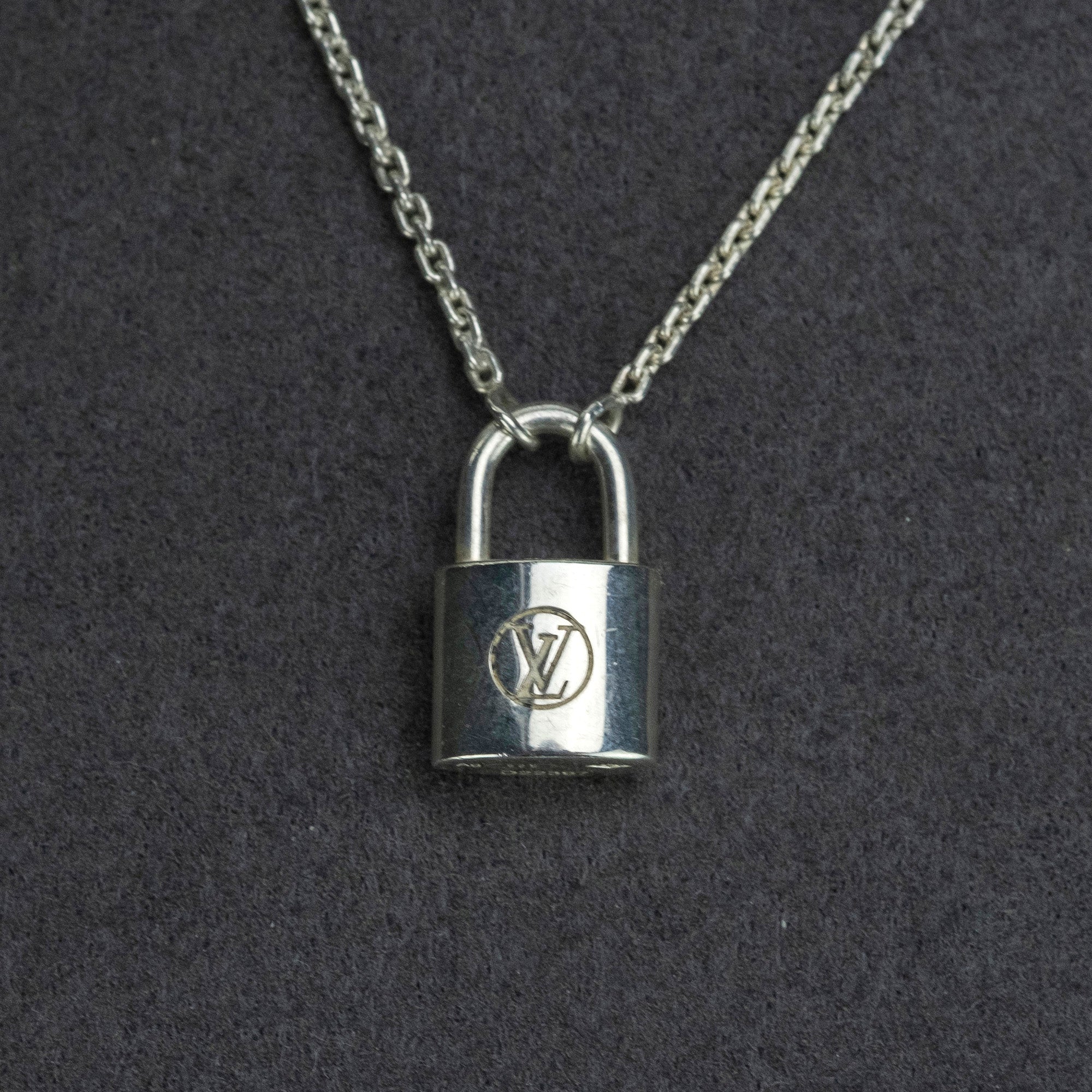 Louis Vuitton Lockit Necklace D22397, 925 Sterling Silver Padlock Pendant