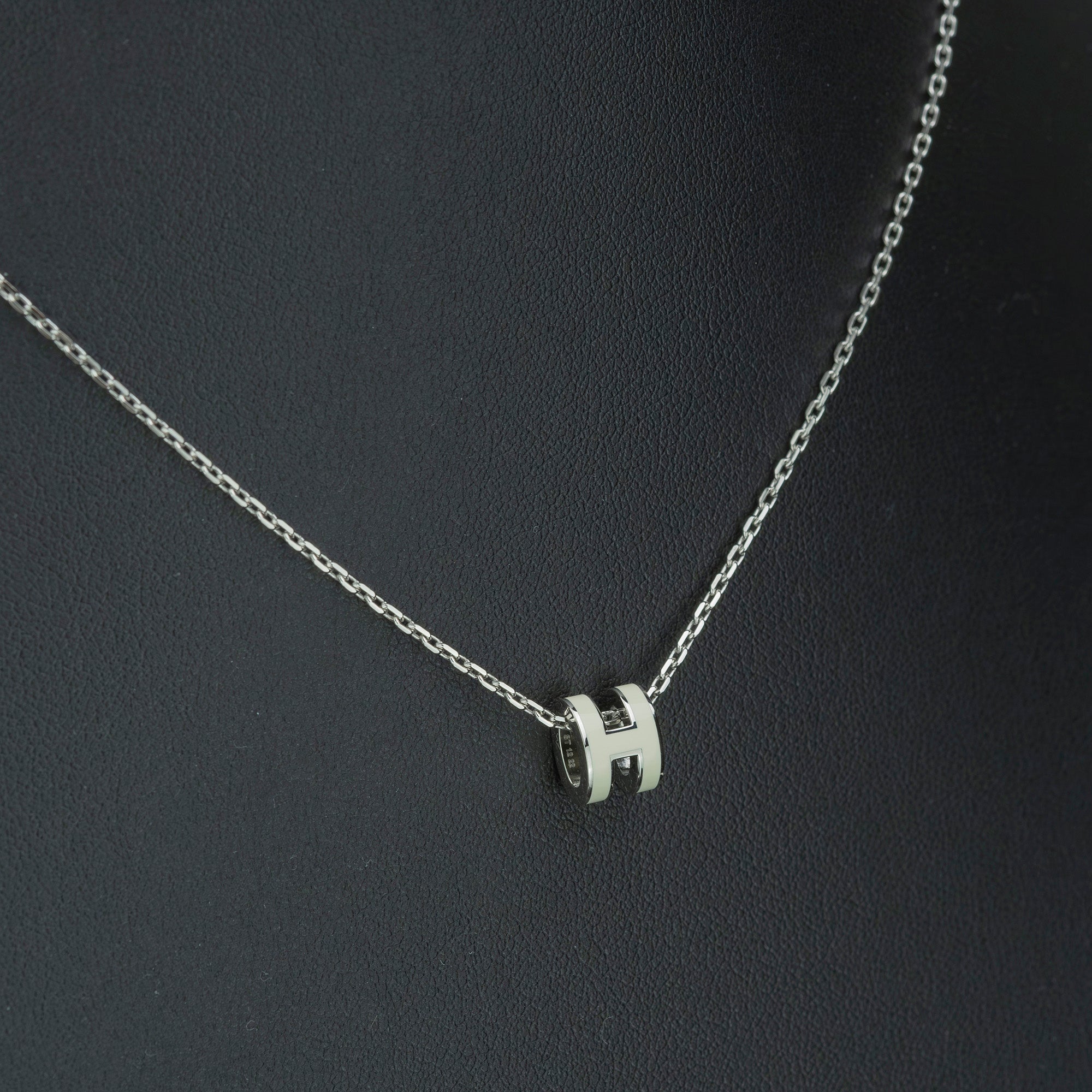 Hermès Pop Ash Mini Necklace in White and Silver Metal with H Logo, Box and Dust Bag Included