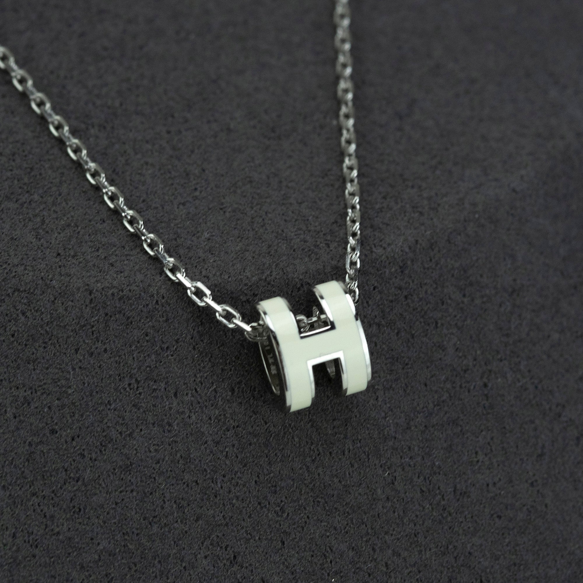 Hermès Pop Ash Mini Necklace in White and Silver Metal with H Logo, Box and Dust Bag Included