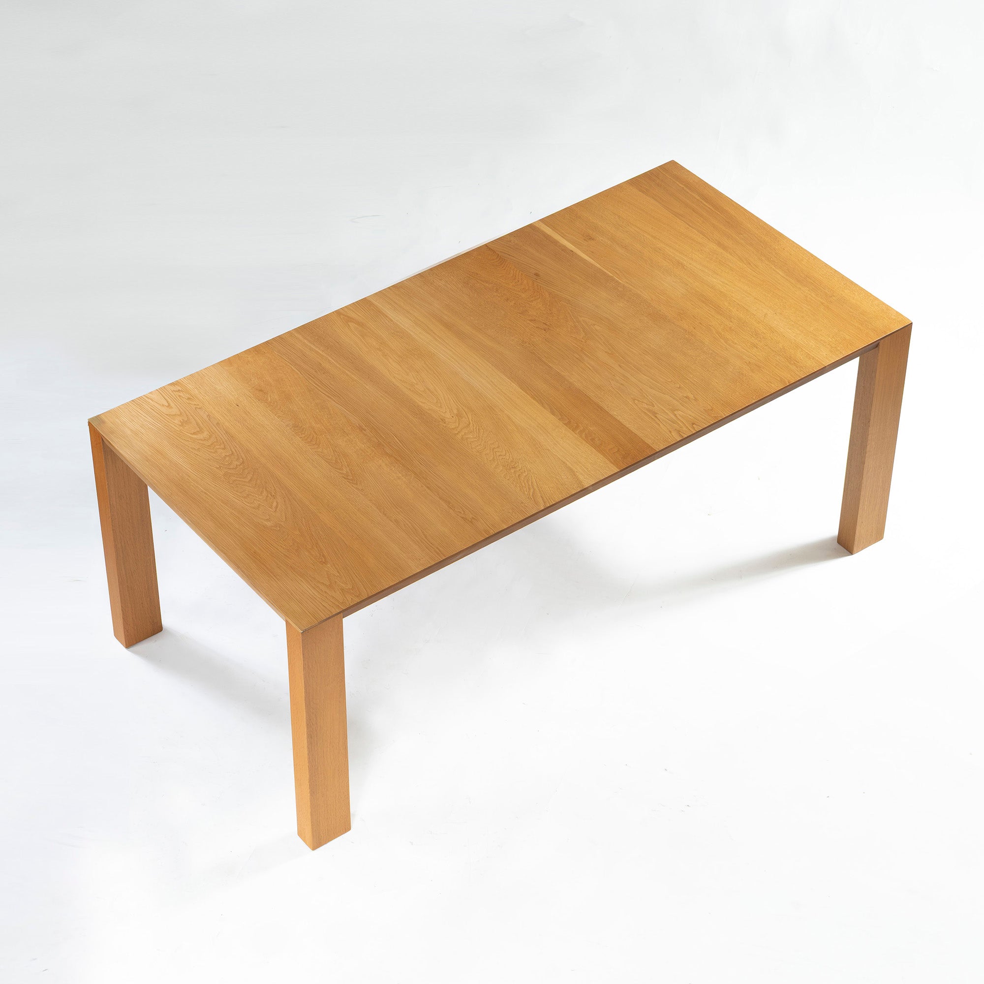 CONDE HOUSE solid oak dining table, w180cm, made in Japan, featuring a simple, Nordic and Japanese modern design.