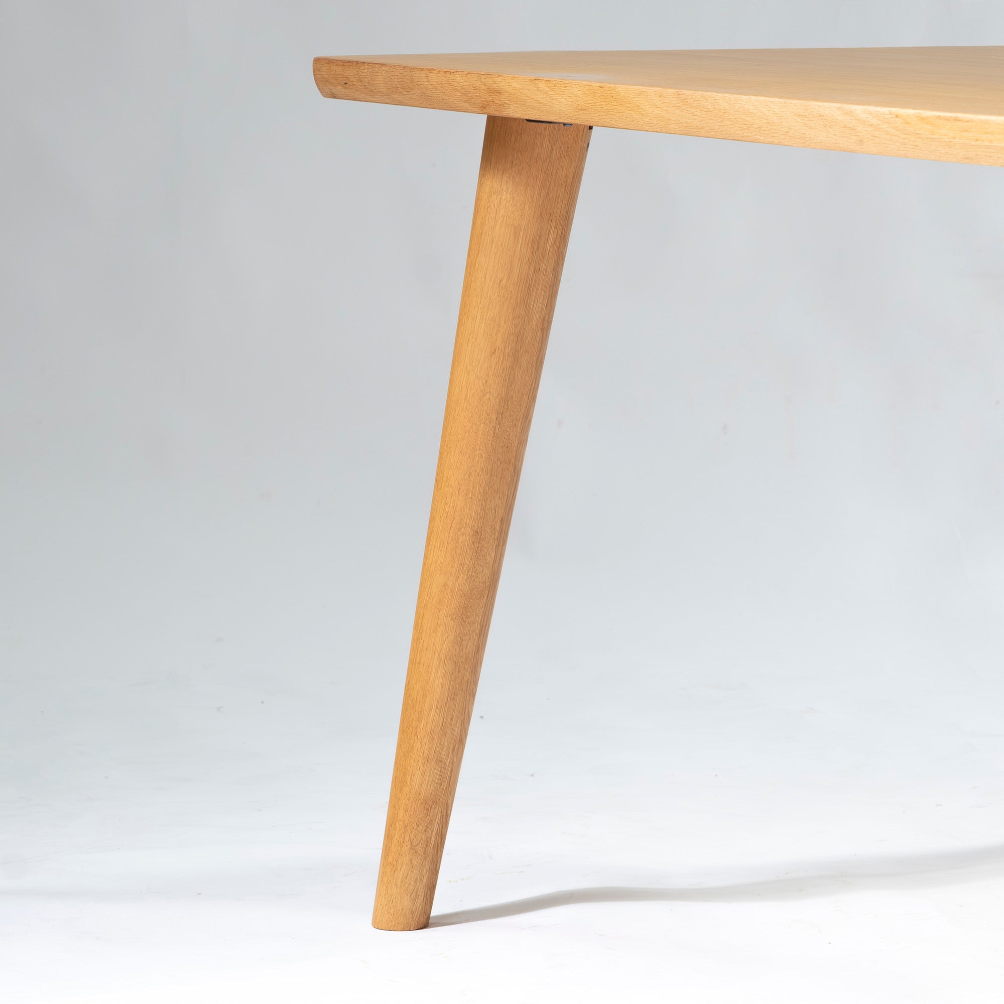 Kashiwa Mokko KASHIWA Order Table Series, Solid Oak, 210cm Wide, Made in Japan, Scandinavian Style, Modern Japanese Style, Simple