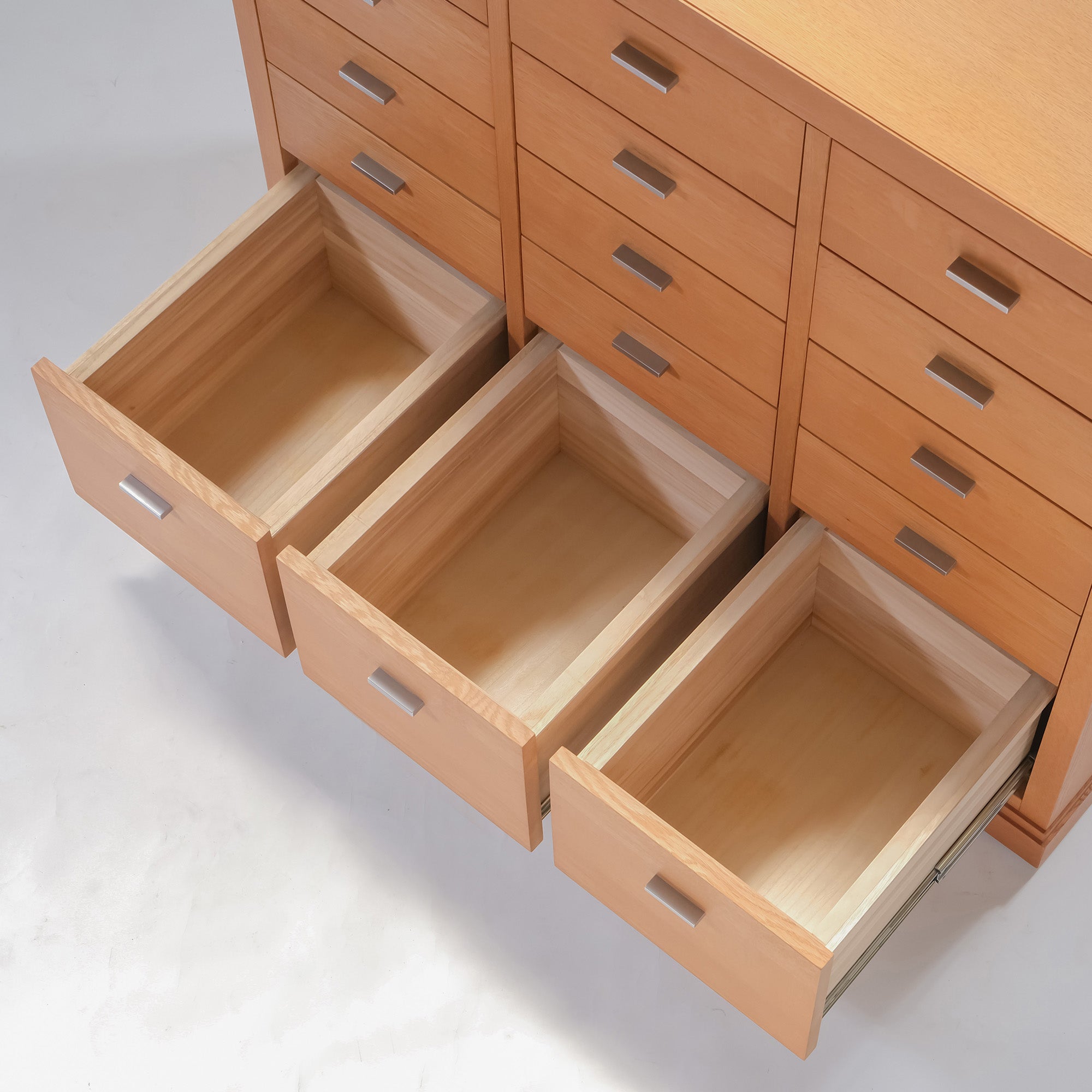 Fuchu Furniture Ville High Chest with 15 Drawers, Oak and Paulownia Wood, Japanese Modern Design, Made in Japan