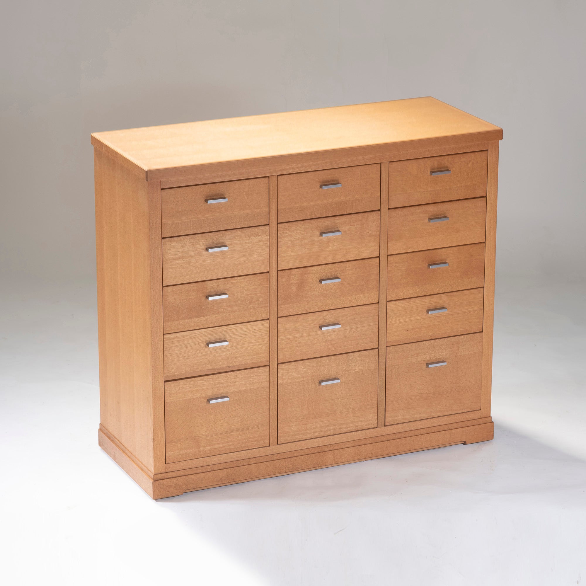 Fuchu Furniture Ville High Chest with 15 Drawers, Oak and Paulownia Wood, Japanese Modern Design, Made in Japan