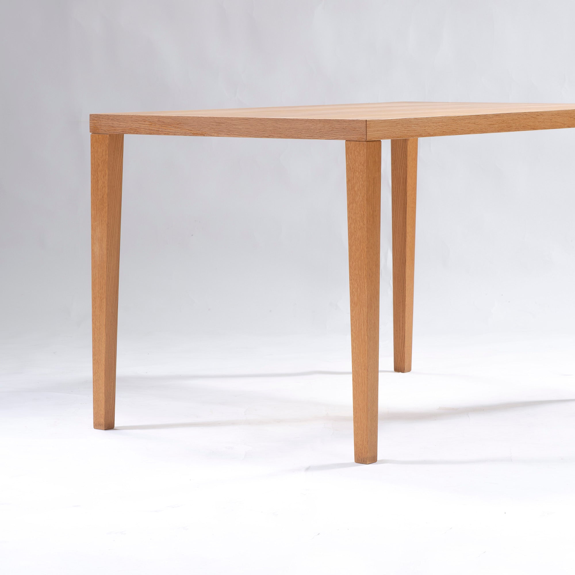 ACTUS FB Series Dining Table with Tapered Legs, 110cm Wide, Oak with Oil Finish, Scandinavian Modern, Natural Modern, Simple Design