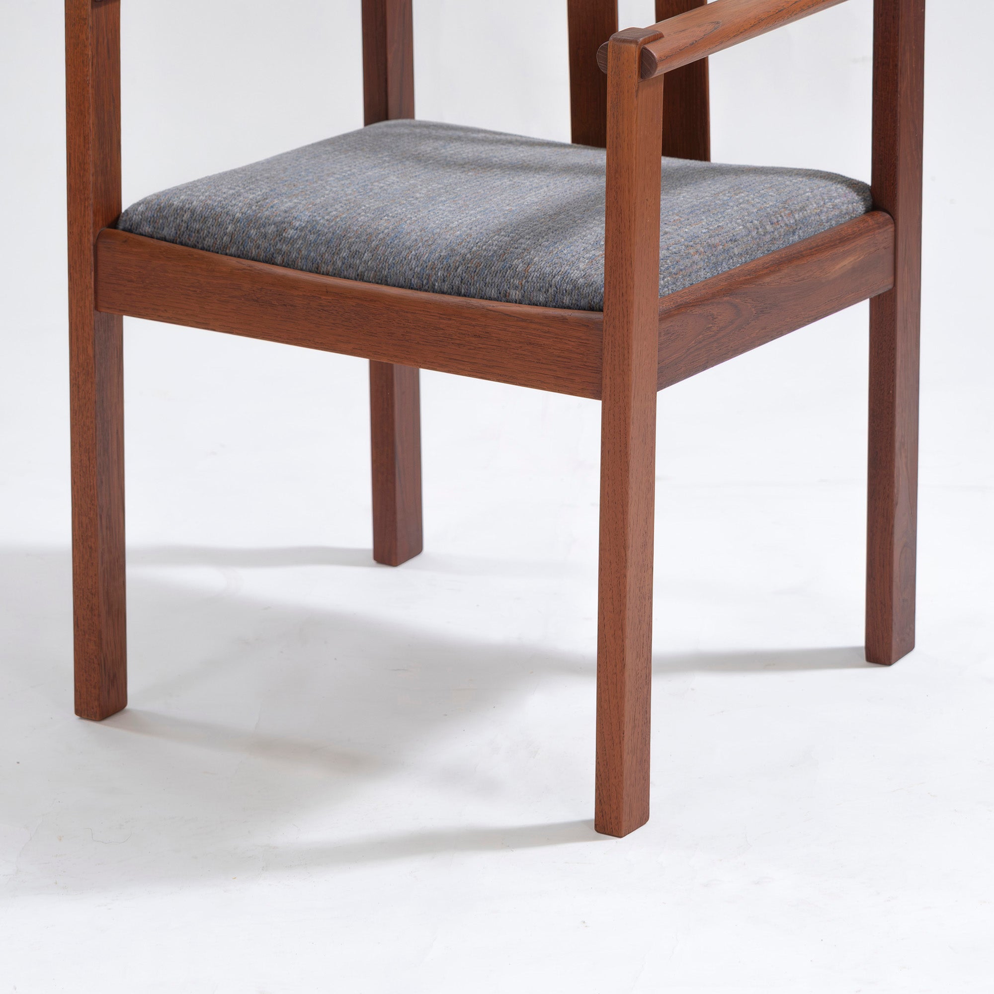 Dining Chair, Japanese Vintage, Solid Teak Armchair (1), Scandinavian Style, Scandinavian Vintage, British Vintage, Mid-Century