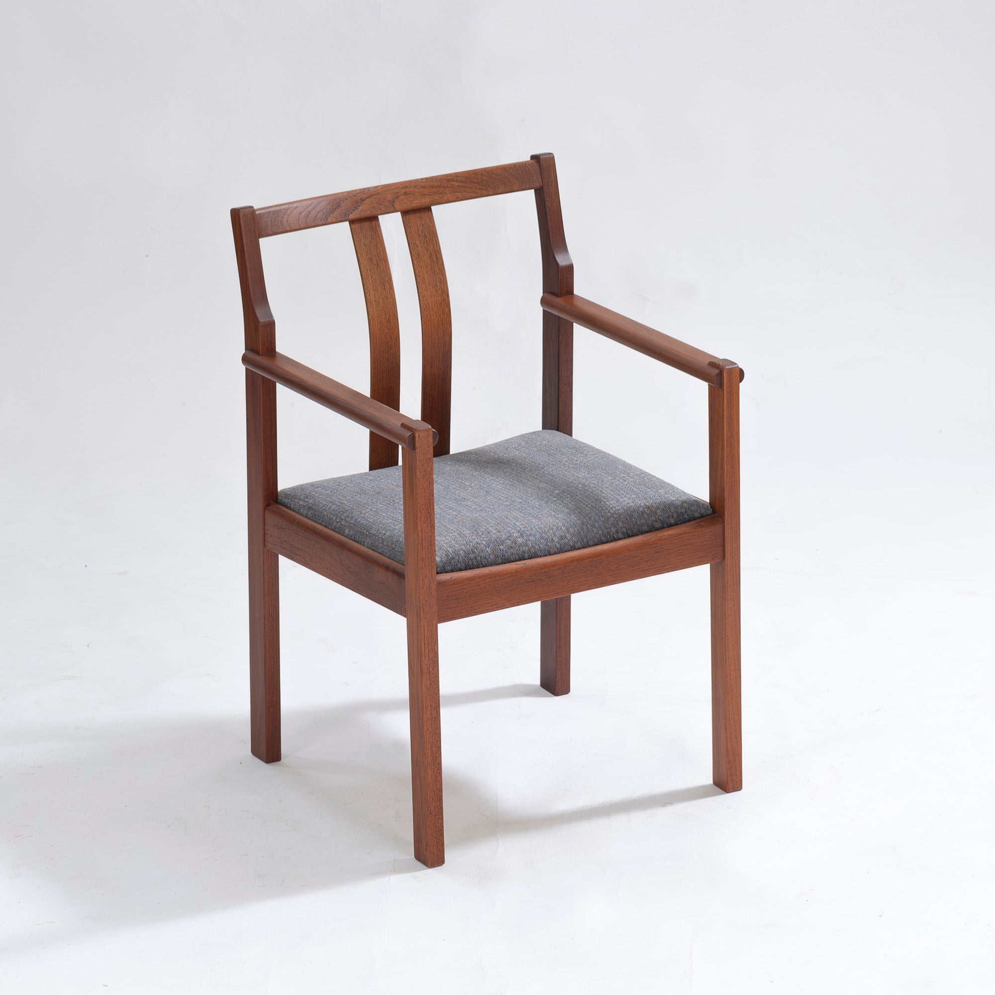 Dining Chair, Japanese Vintage, Solid Teak Armchair (1), Scandinavian Style, Scandinavian Vintage, British Vintage, Mid-Century