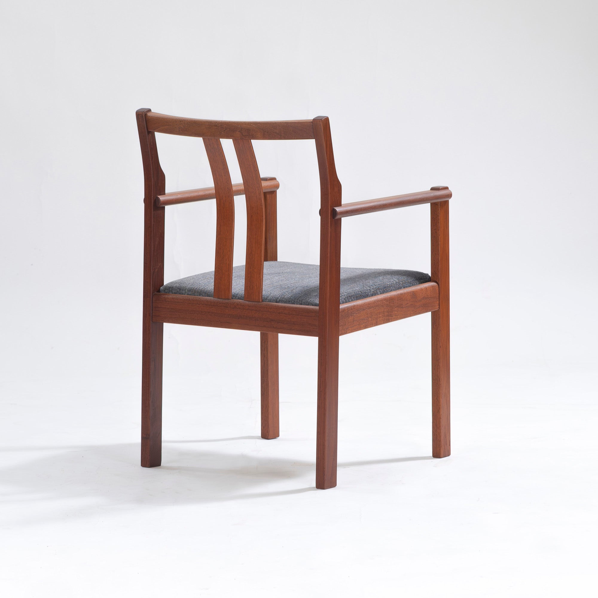 Dining Chair, Japanese Vintage, Solid Teak Armchair (1), Scandinavian Style, Scandinavian Vintage, British Vintage, Mid-Century