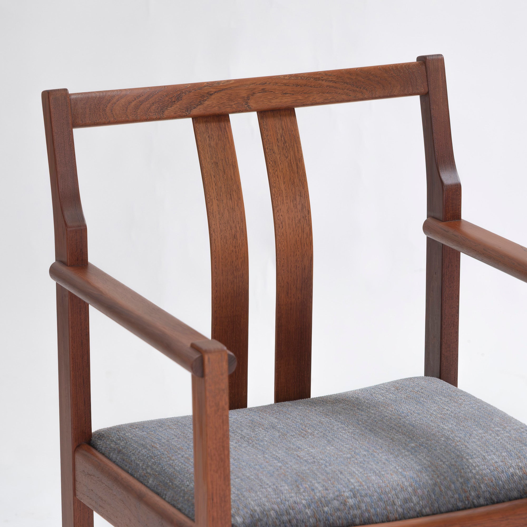 Dining Chair, Japanese Vintage, Solid Teak Armchair (1), Scandinavian Style, Scandinavian Vintage, British Vintage, Mid-Century