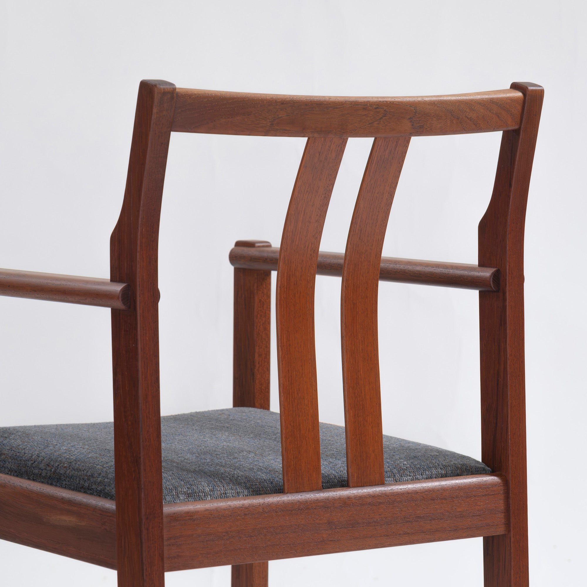Dining Chair, Japanese Vintage, Solid Teak Armchair (1), Scandinavian Style, Scandinavian Vintage, British Vintage, Mid-Century