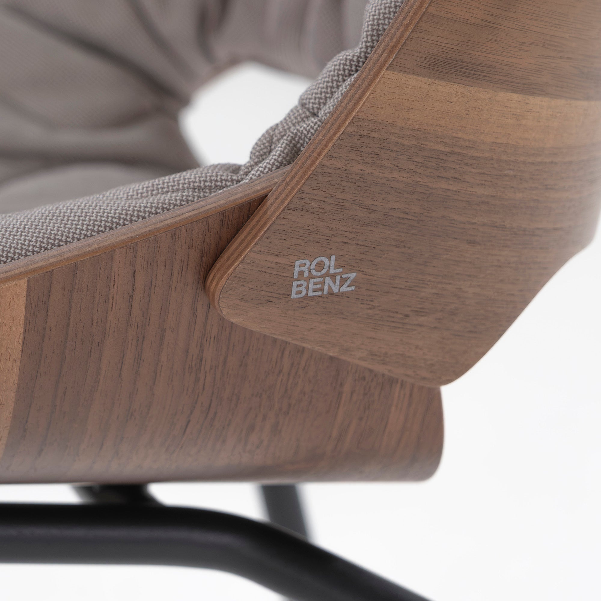 Rolf Benz 650 Walnut Dining Chair (1) with Quilted Cushion, Wood Shell Chair, Made in Germany, Luxury, Modern, Natural