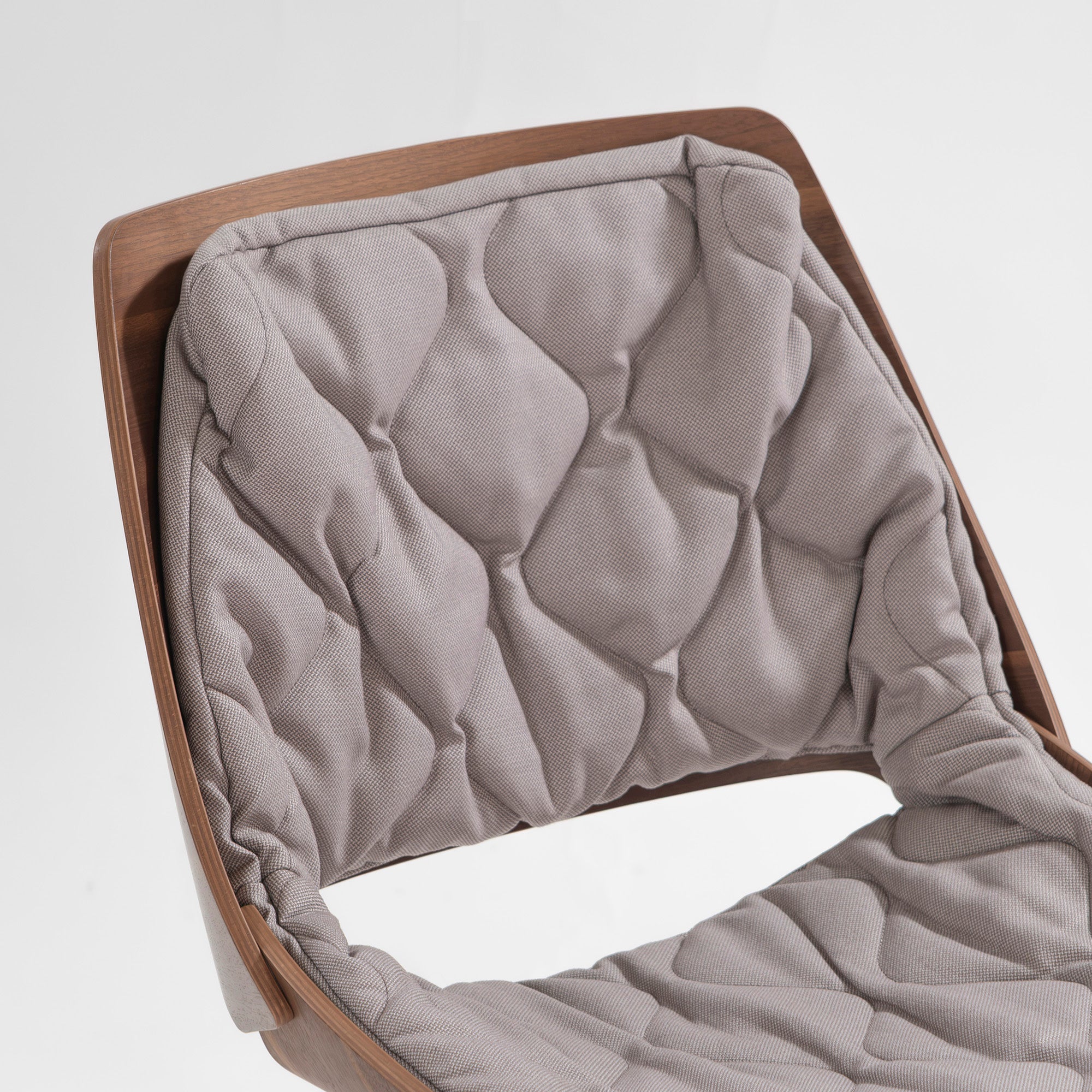 Rolf Benz 650 Walnut Dining Chair (1) with Quilted Cushion, Wood Shell Chair, Made in Germany, Luxury, Modern, Natural