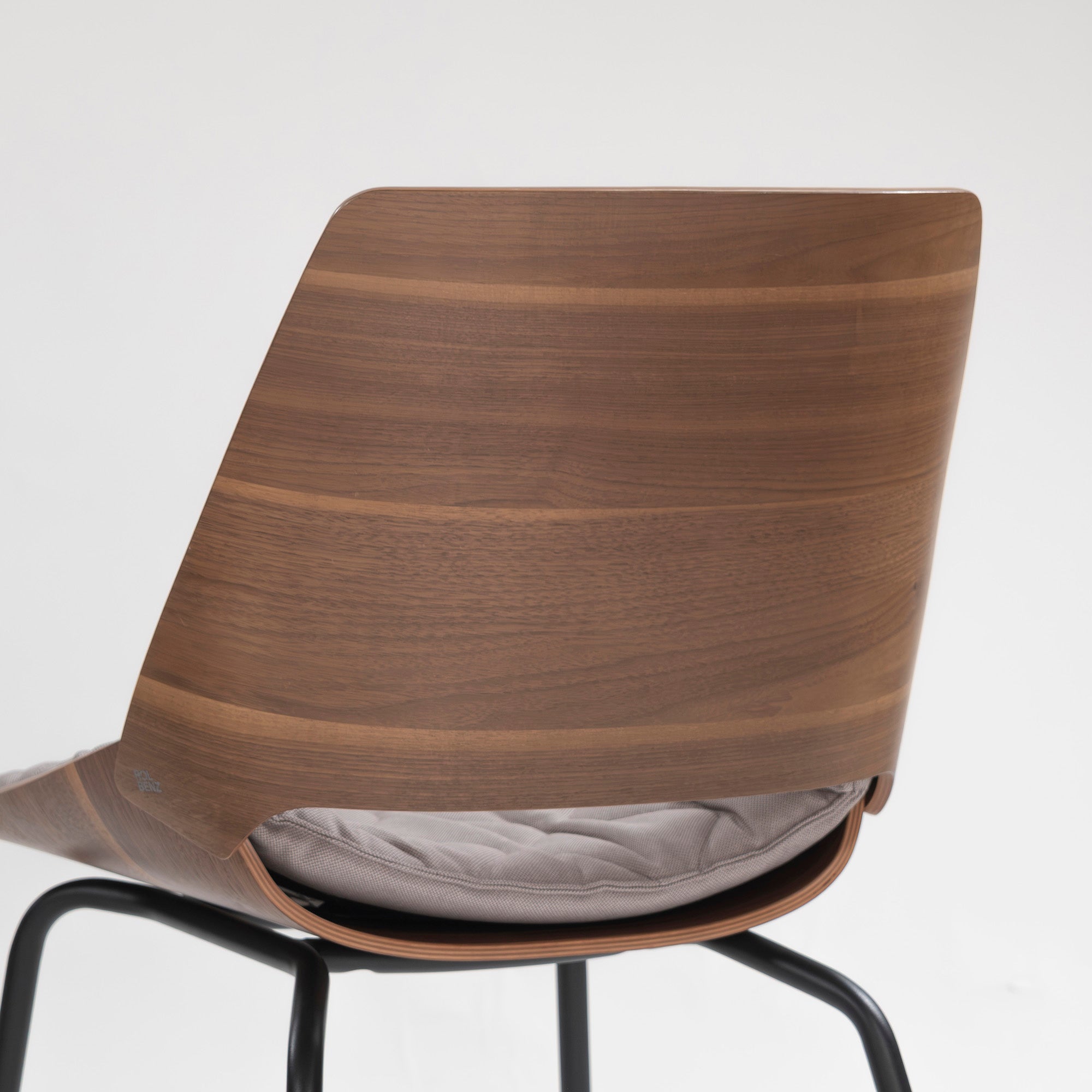 Rolf Benz 650 Walnut Dining Chair (1) with Quilted Cushion, Wood Shell Chair, Made in Germany, Luxury, Modern, Natural
