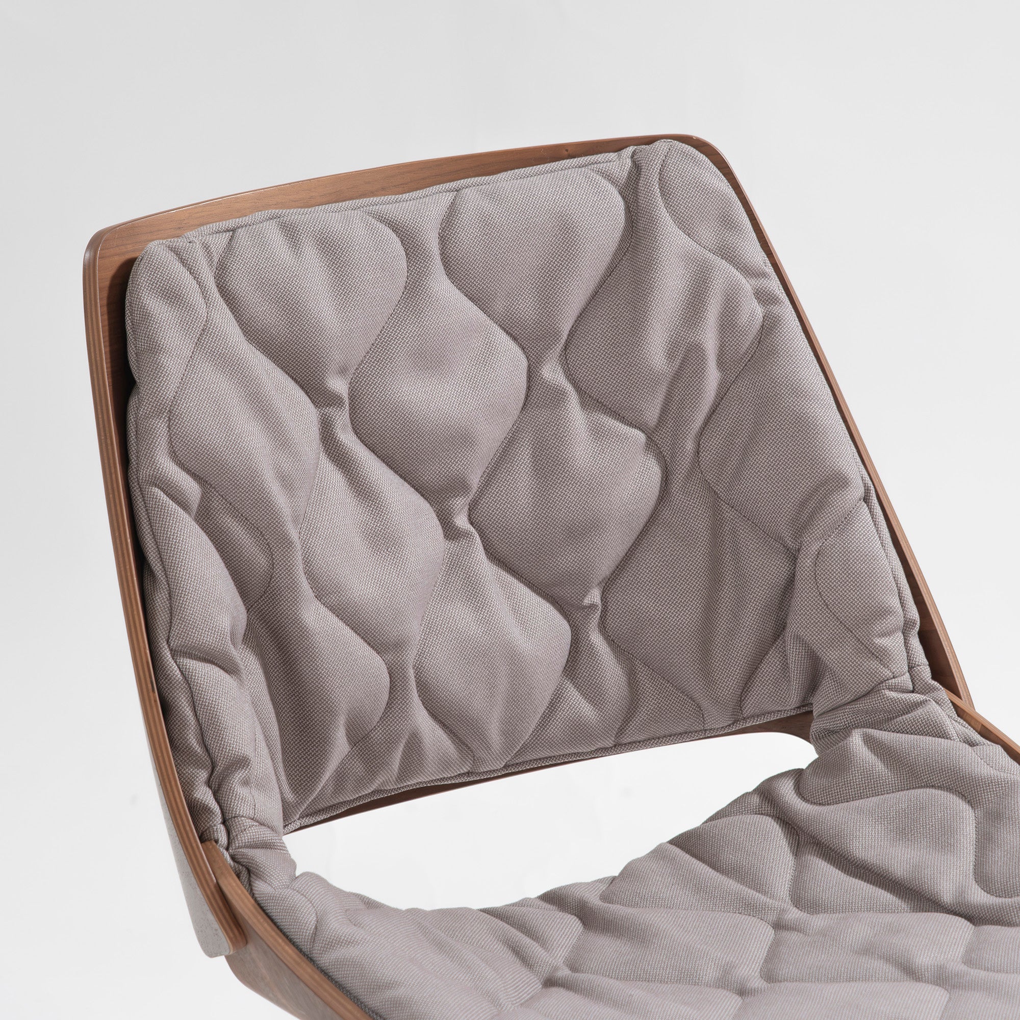 Rolf Benz 650 Walnut Dining Chair (2) with Quilted Cushion, Wood Shell Chair, Made in Germany, Luxury, Modern, Natural