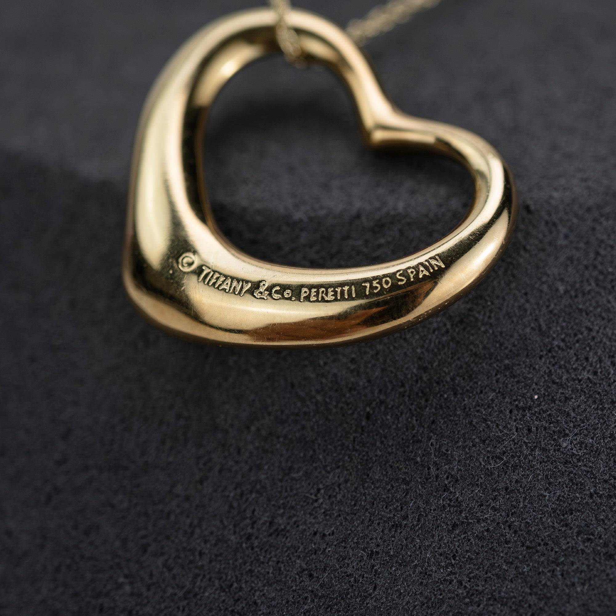 Tiffany & Co. Open Heart Necklace in 750 K18YG Yellow Gold by Elsa Peretti