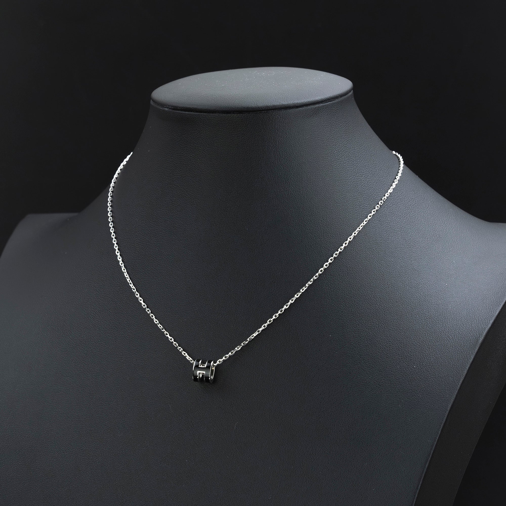 Hermès Pop Ash Mini Necklace in Black and Silver Metal with an H Logo Pendant. Excellent Condition. Includes Box and Dust Bag.
