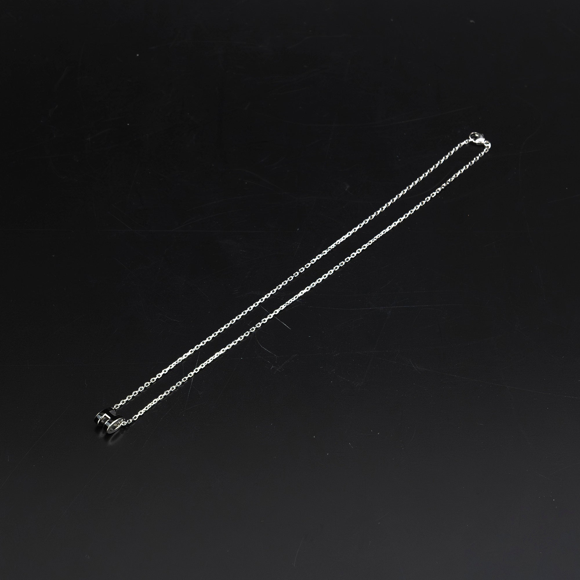 Hermès Pop Ash Mini Necklace in Black and Silver Metal with an H Logo Pendant. Excellent Condition. Includes Box and Dust Bag.