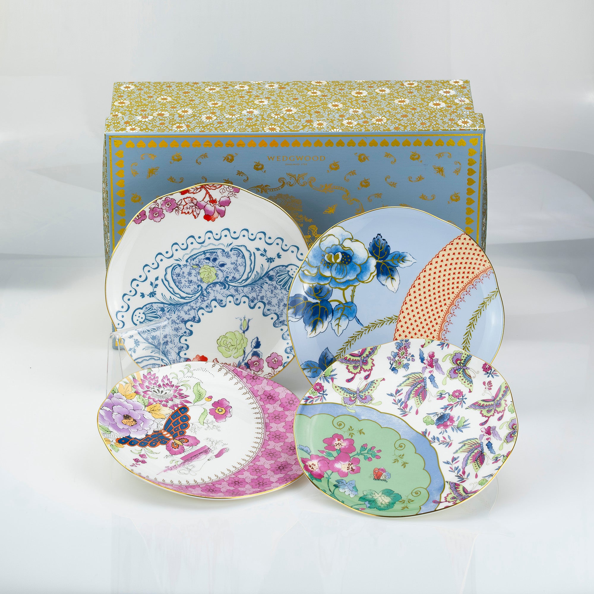ウェッジウッド バタフライブルーム プレート 4枚セット 20cm ギフトBOX付き 【美品・箱付】