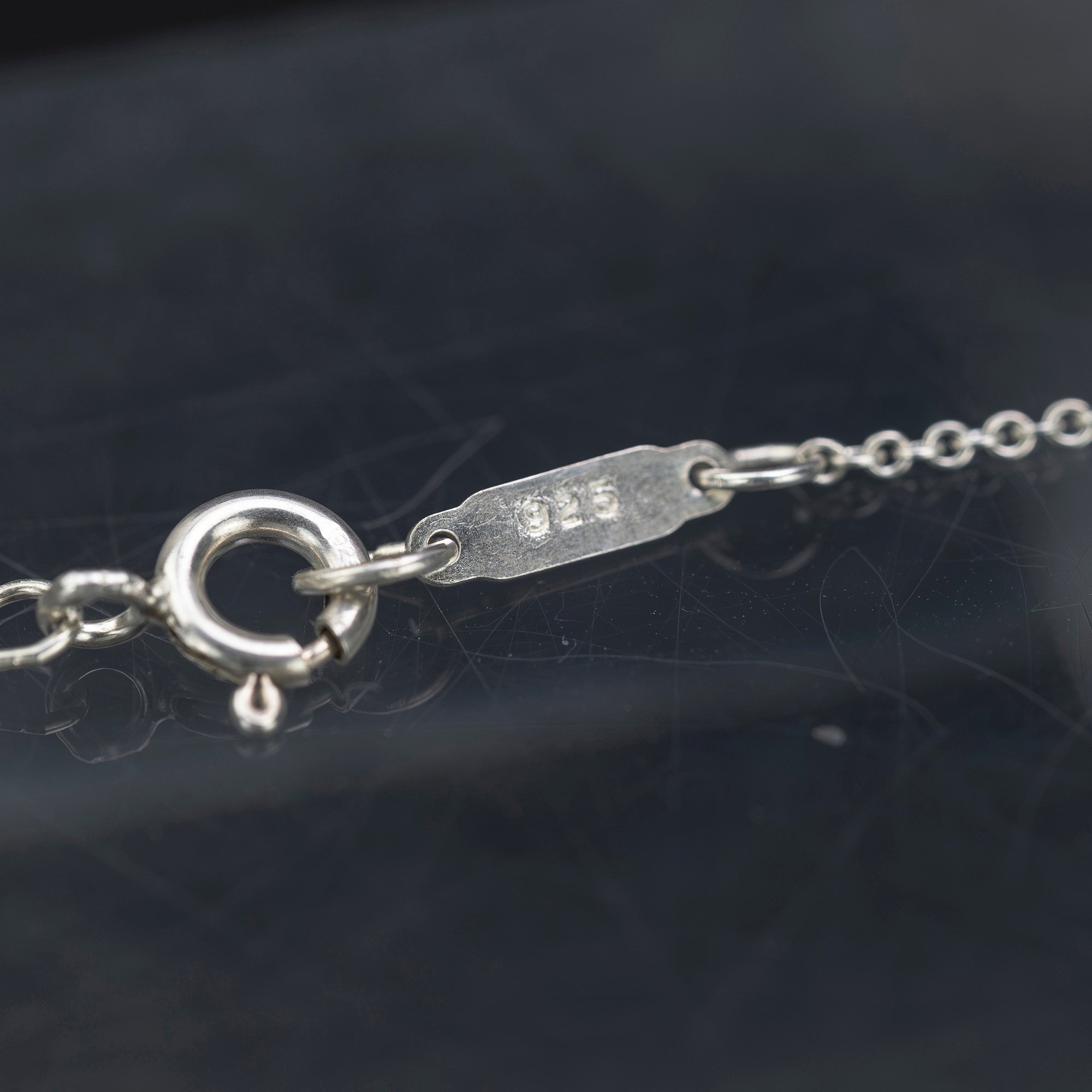 Tiffany & Co. Four-Leaf Clover Necklace, Sterling Silver 925 x 18K Gold, Pendant, Women's, Lucky Charm.