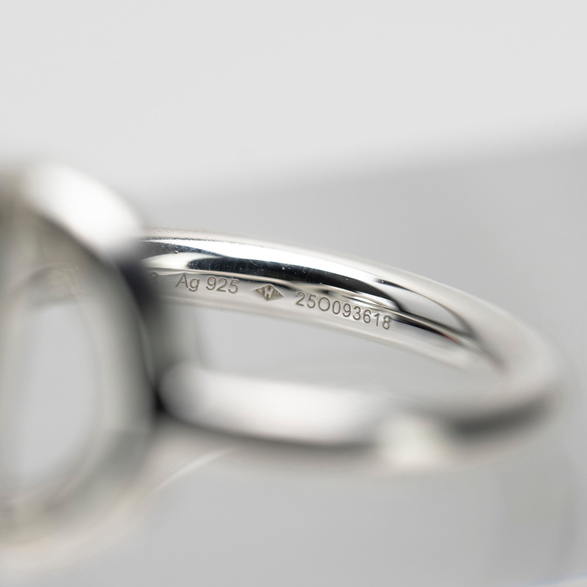 Hermes Eschapement Ring, size 53, 925 sterling silver, size 11, Chaîne d'Ancre motif, unisex, excellent condition, comes with box and certificate of authenticity.