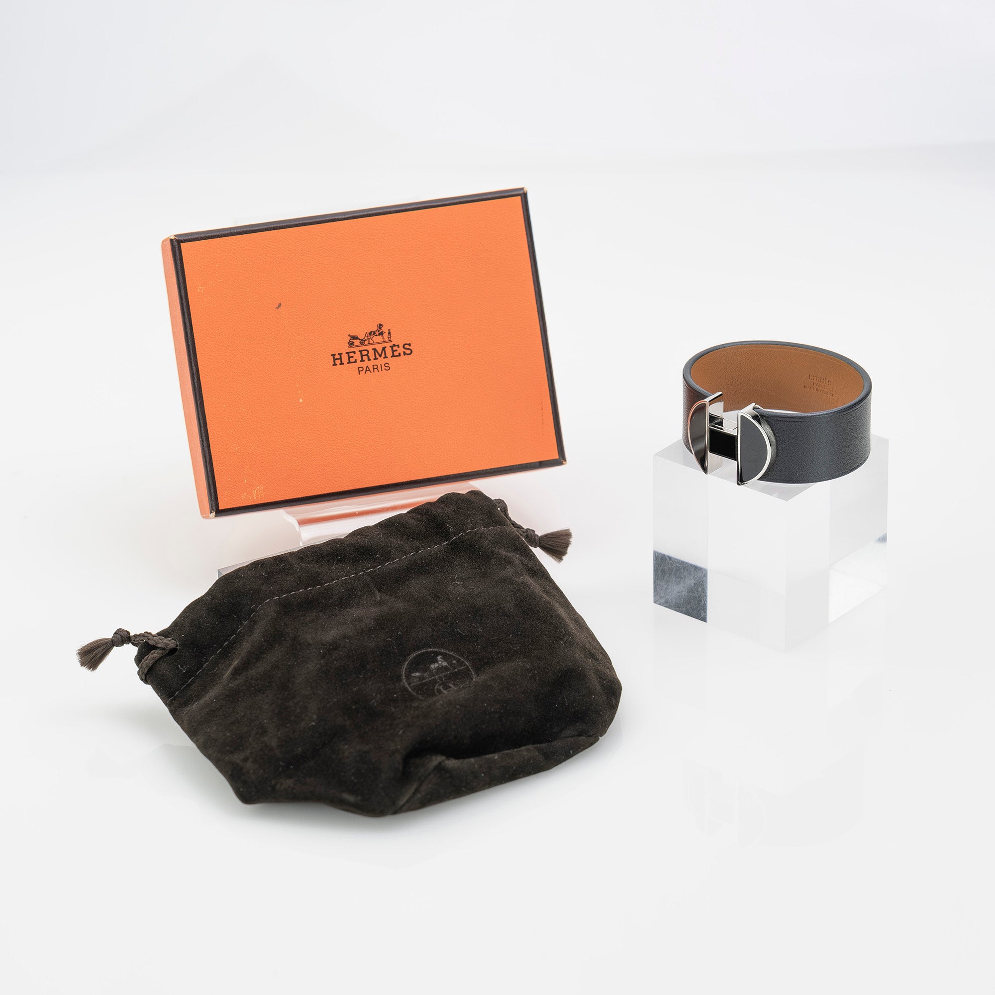 エルメス HERMES エルメス2002 ブレスレット C刻印 2018年製 T2 レザーカフ H金具 【箱付】