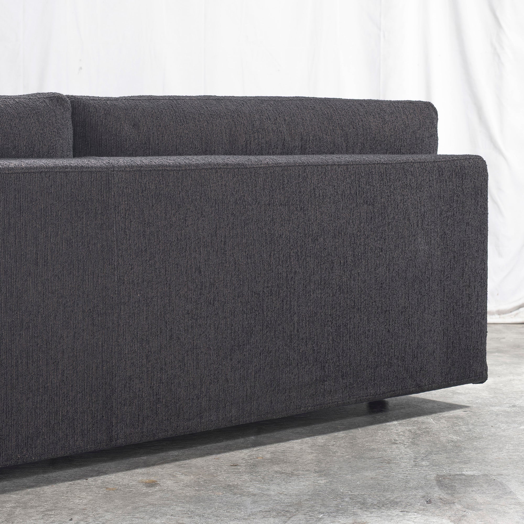 ソファ カッシーナ Cassina 235 MISTER ミスター 片アームソファ ナロウアーム ◆東京都内限定配送◆ ファブリック フェザークッション