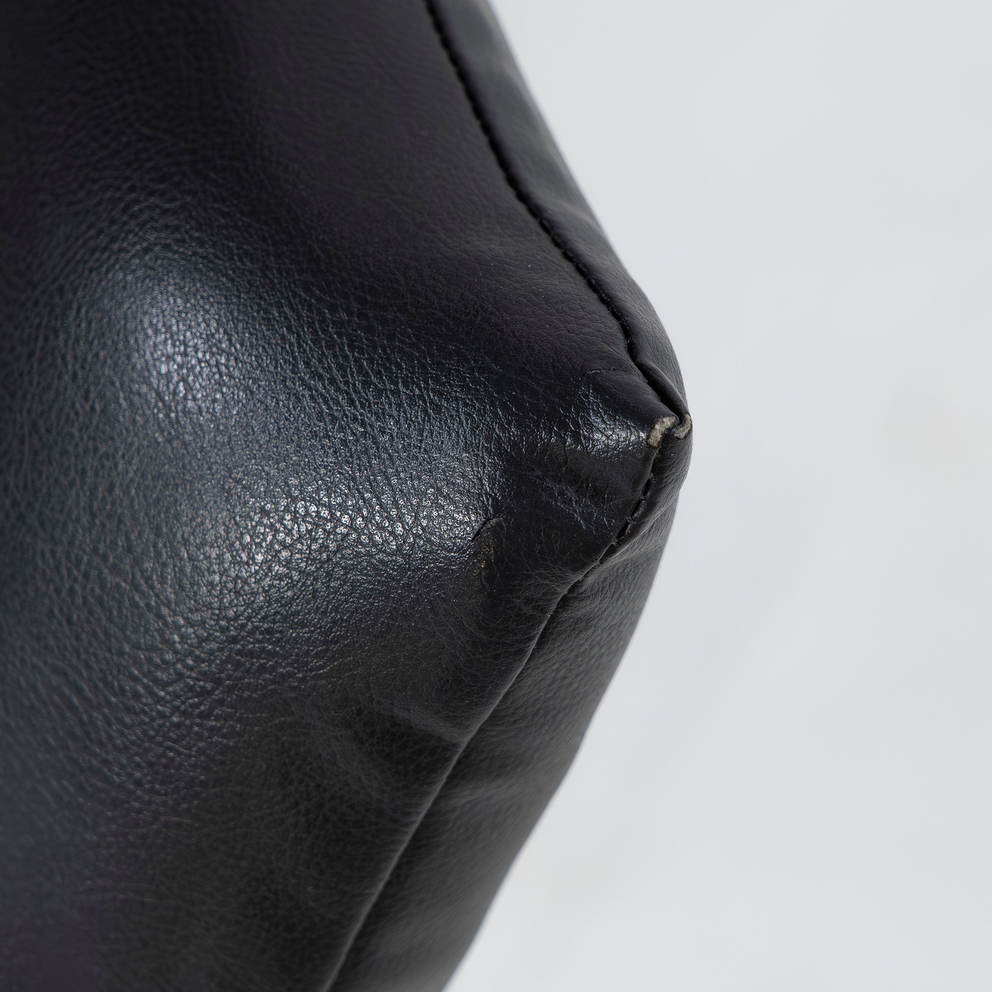 ダイニングチェア リーンロゼ ligne roset ROSETCalin ロゼカラン PVCレザー(1) スチール脚 モダンデザイン フレンチモダン ラグジュアリー