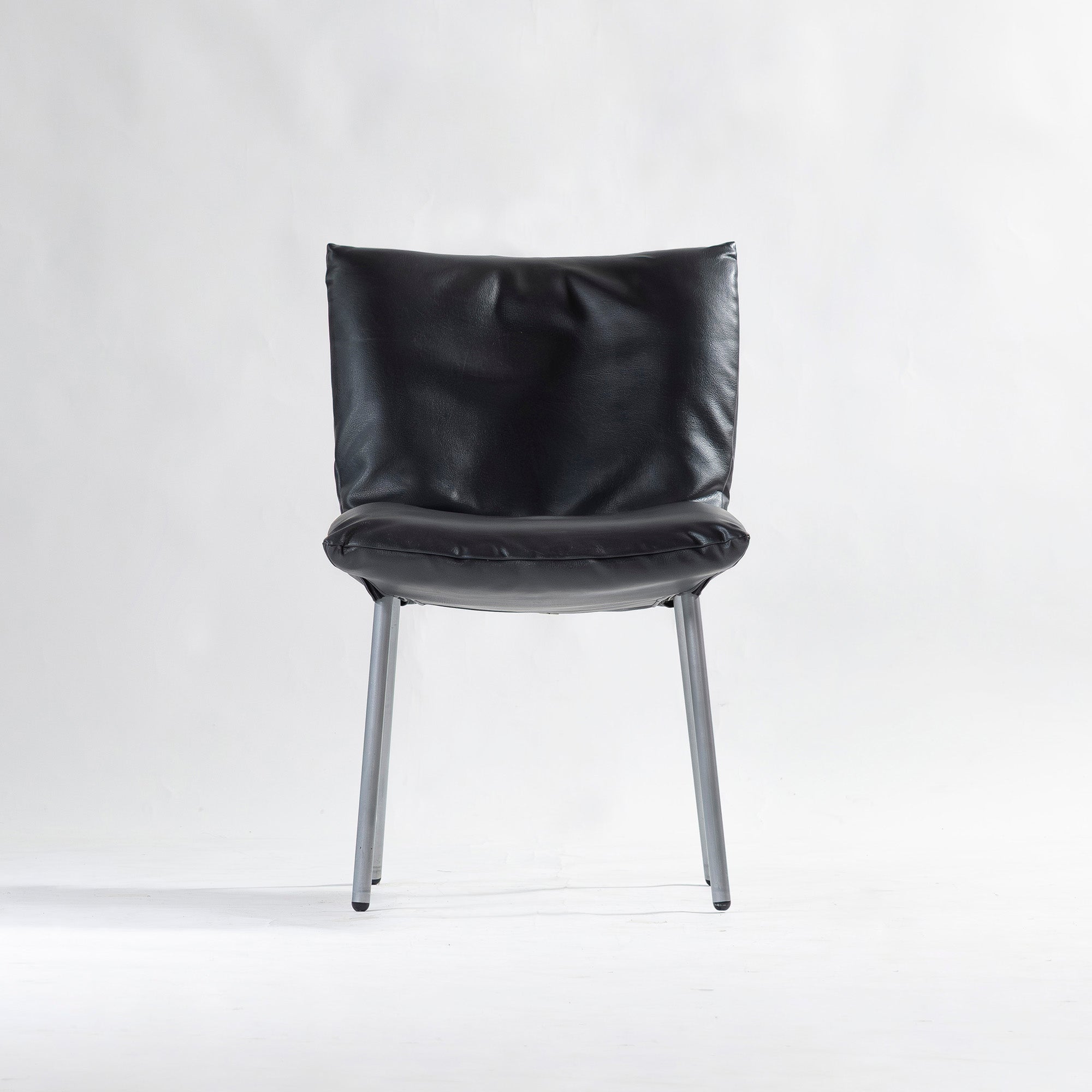 ダイニングチェア リーンロゼ ligne roset ROSETCalin ロゼカラン PVCレザー(3) スチール脚 モダンデザイン フレンチモダン ラグジュアリー