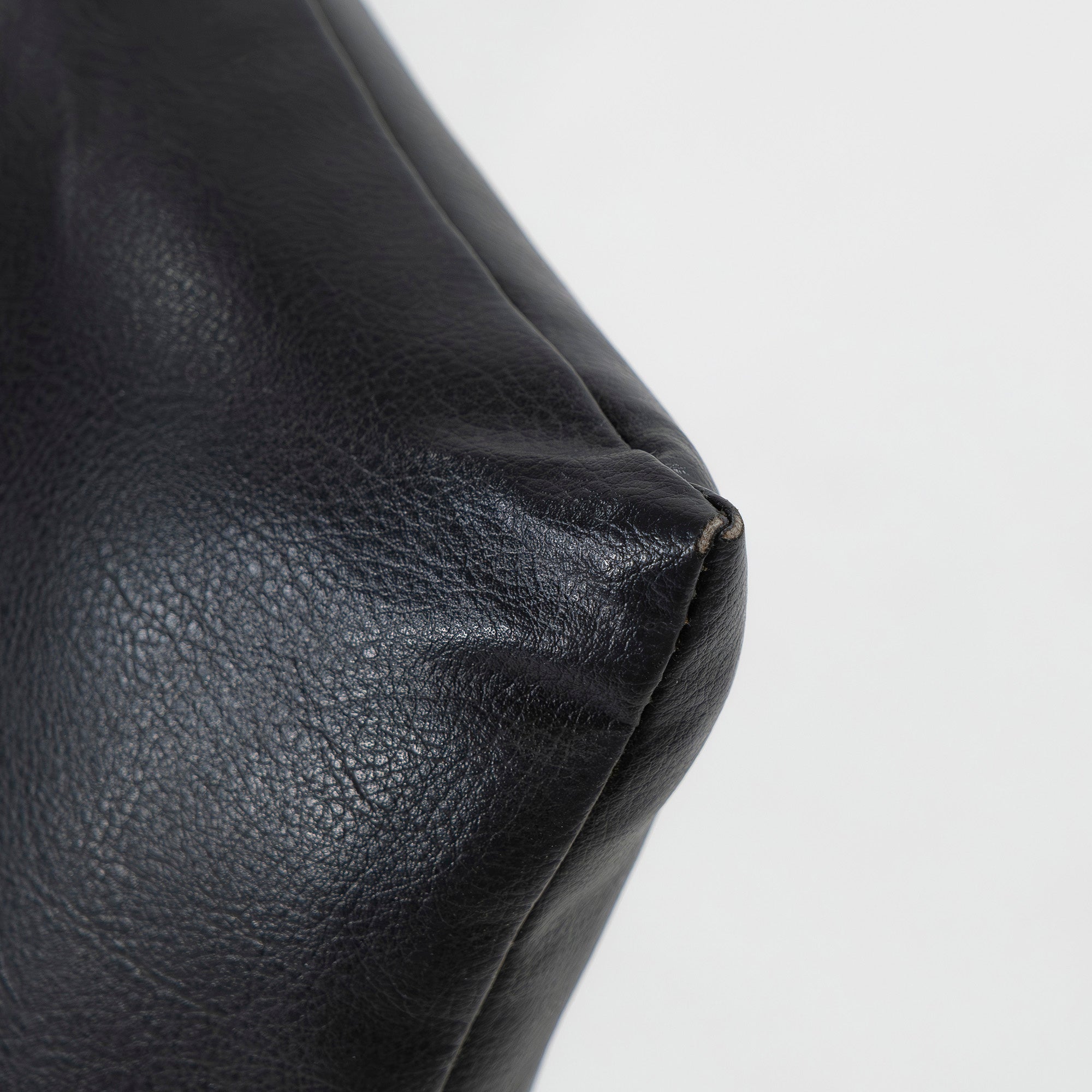 ダイニングチェア リーンロゼ ligne roset ROSETCalin ロゼカラン PVCレザー(3) スチール脚 モダンデザイン フレンチモダン ラグジュアリー