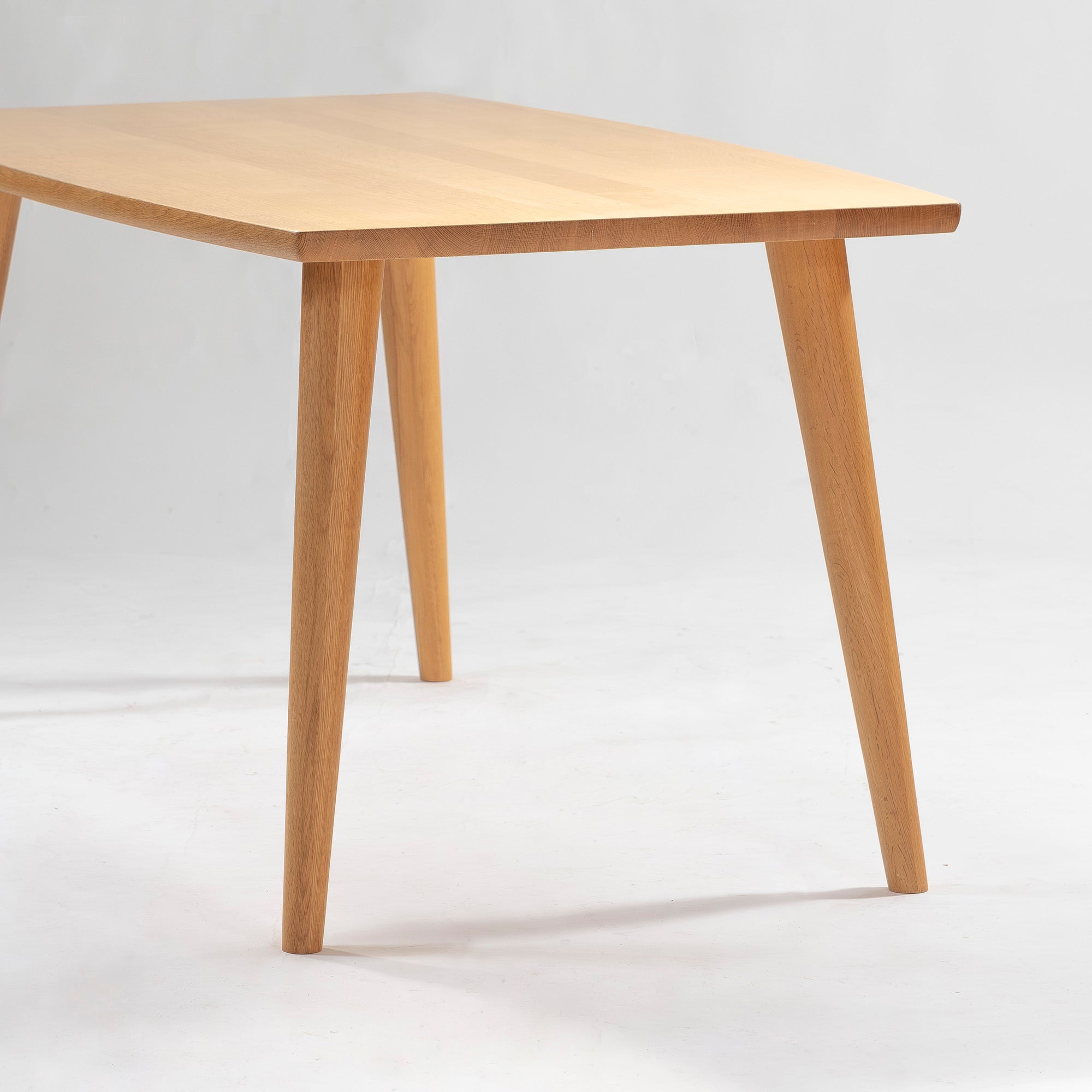 ダイニングテーブル 柏木工 オーダーテーブルシリーズ 幅135cm ナラ無垢材 オーク無垢材 樽型天板 天然木 北欧 和モダン ナチュラル 4人用