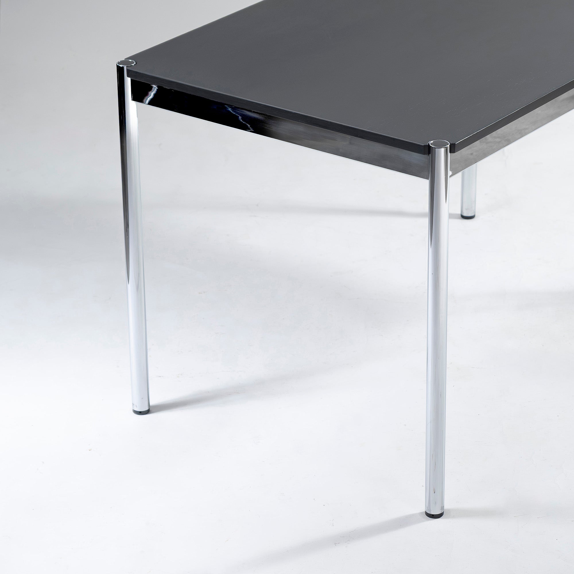 ダイニングテーブル USMハラー USM Haller オーク ブラックラッカー w125 デスク オフィス家具 モジュラーファニチャー モダン エレガント