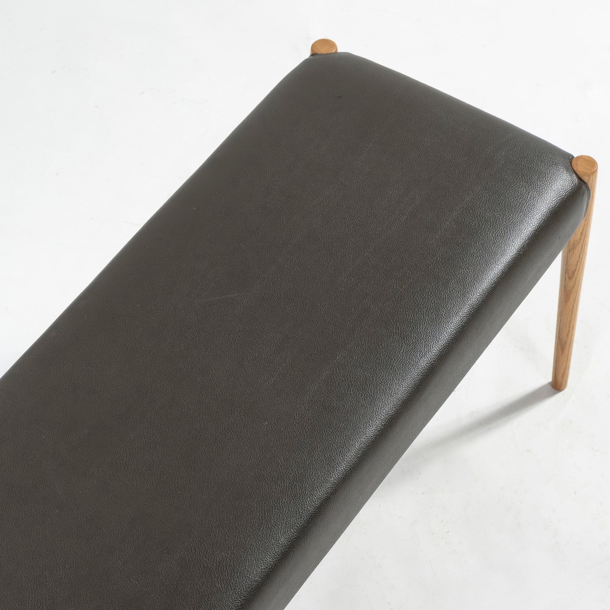 ダイニングベンチ 飛騨家具 HIDAKAGU AKI ベンチ オーク材 PVCレザー ダークブラウン 北欧スタイル ナチュラルモダン 和モダン シンプル