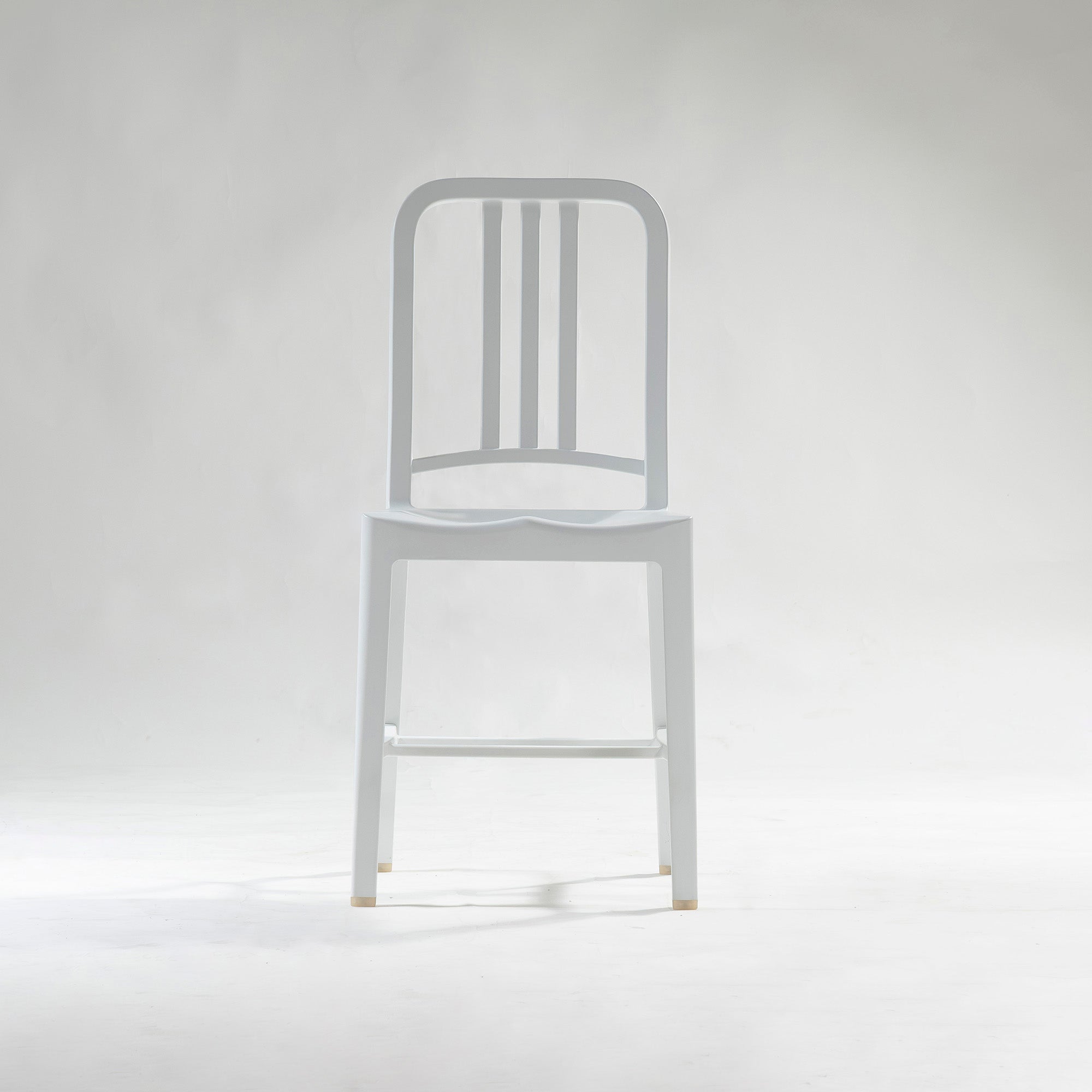 ダイニングチェア エメコ emeco コカコーラ コラボ 111 NAVY CHAIR ネイビーチェア リサイクルプラスチック ホワイト モダン サステナブル