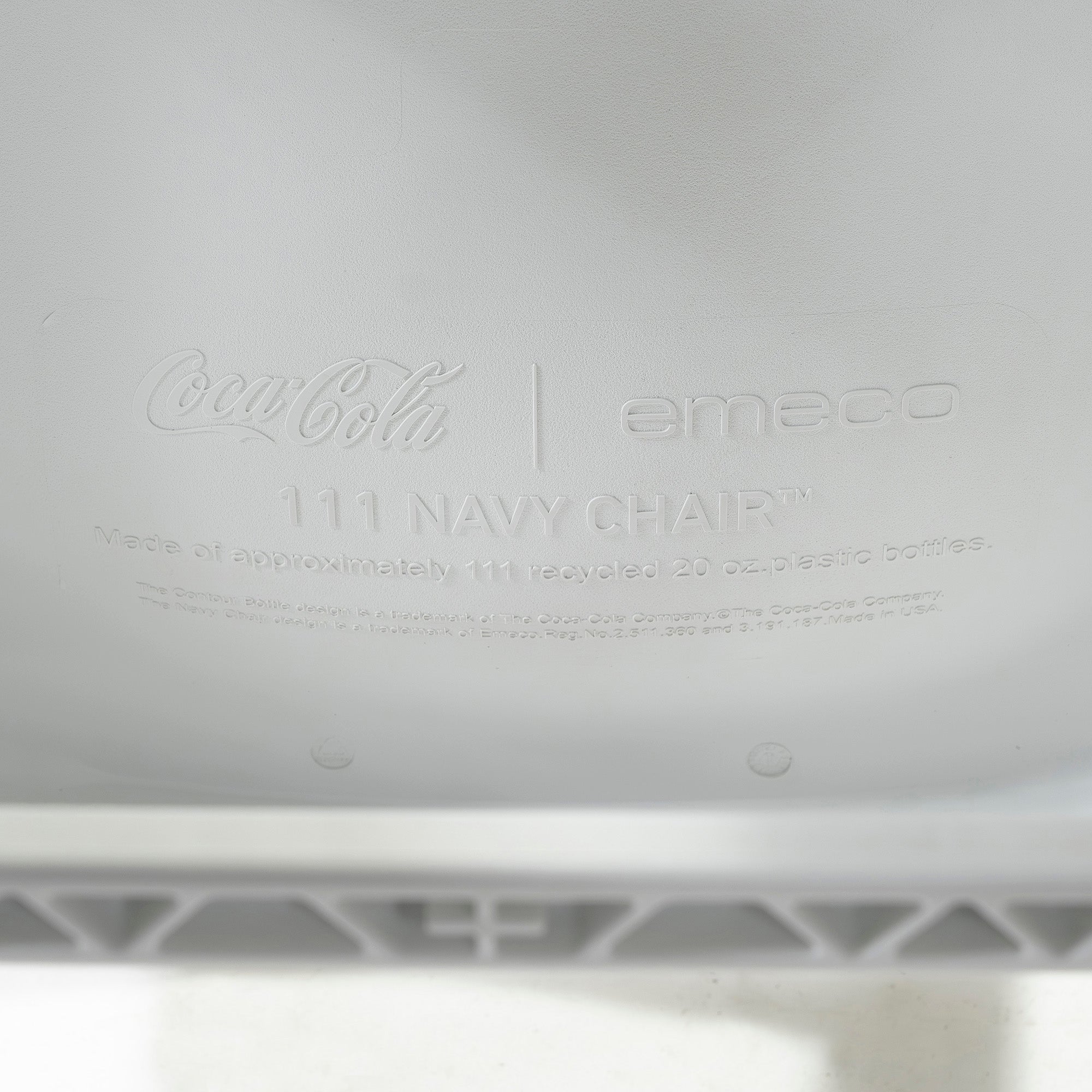 ダイニングチェア エメコ emeco コカコーラ コラボ 111 NAVY CHAIR ネイビーチェア リサイクルプラスチック ホワイト モダン サステナブル