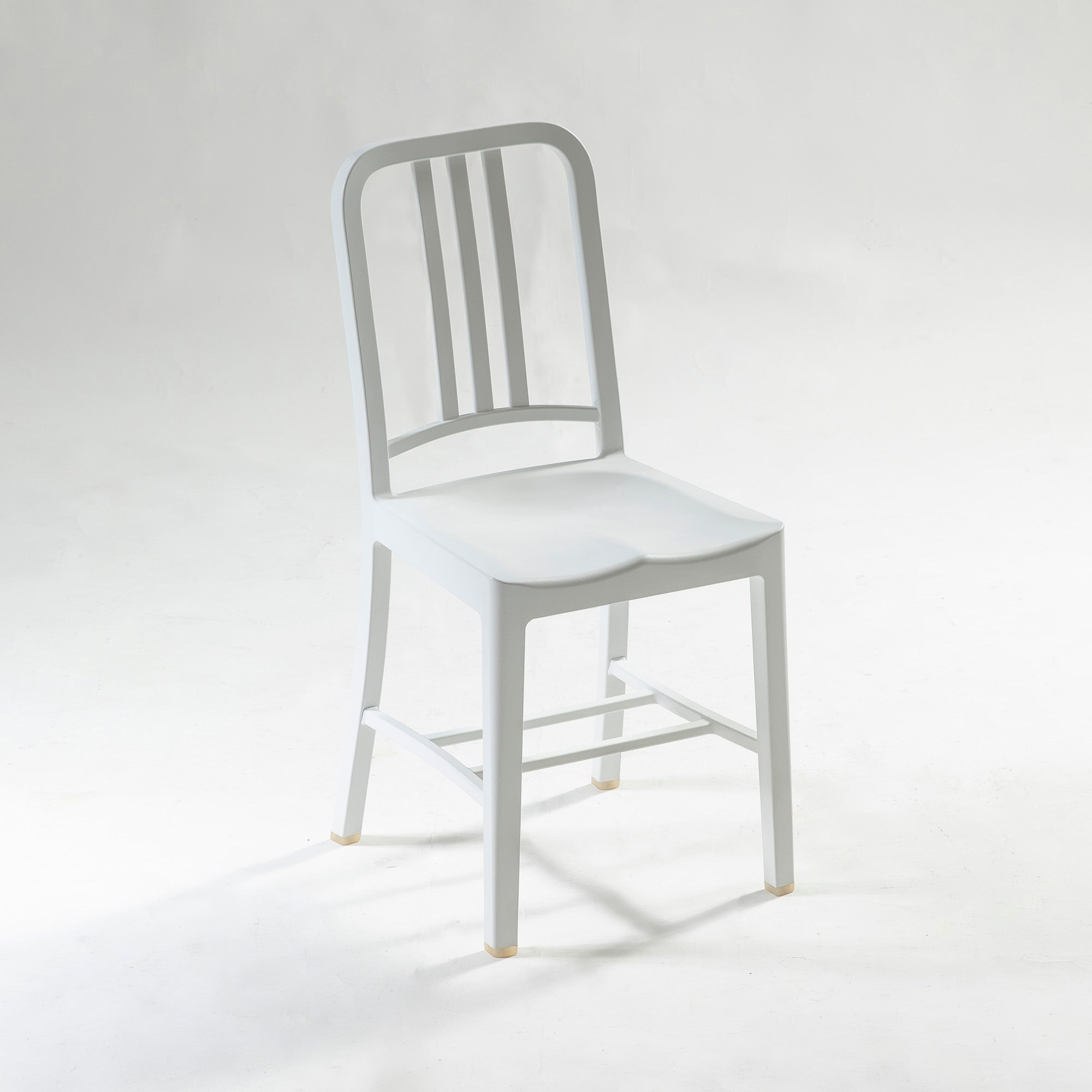 ダイニングチェア エメコ emeco コカコーラ コラボ 111 NAVY CHAIR ネイビーチェア リサイクルプラスチック ホワイト モダン サステナブル