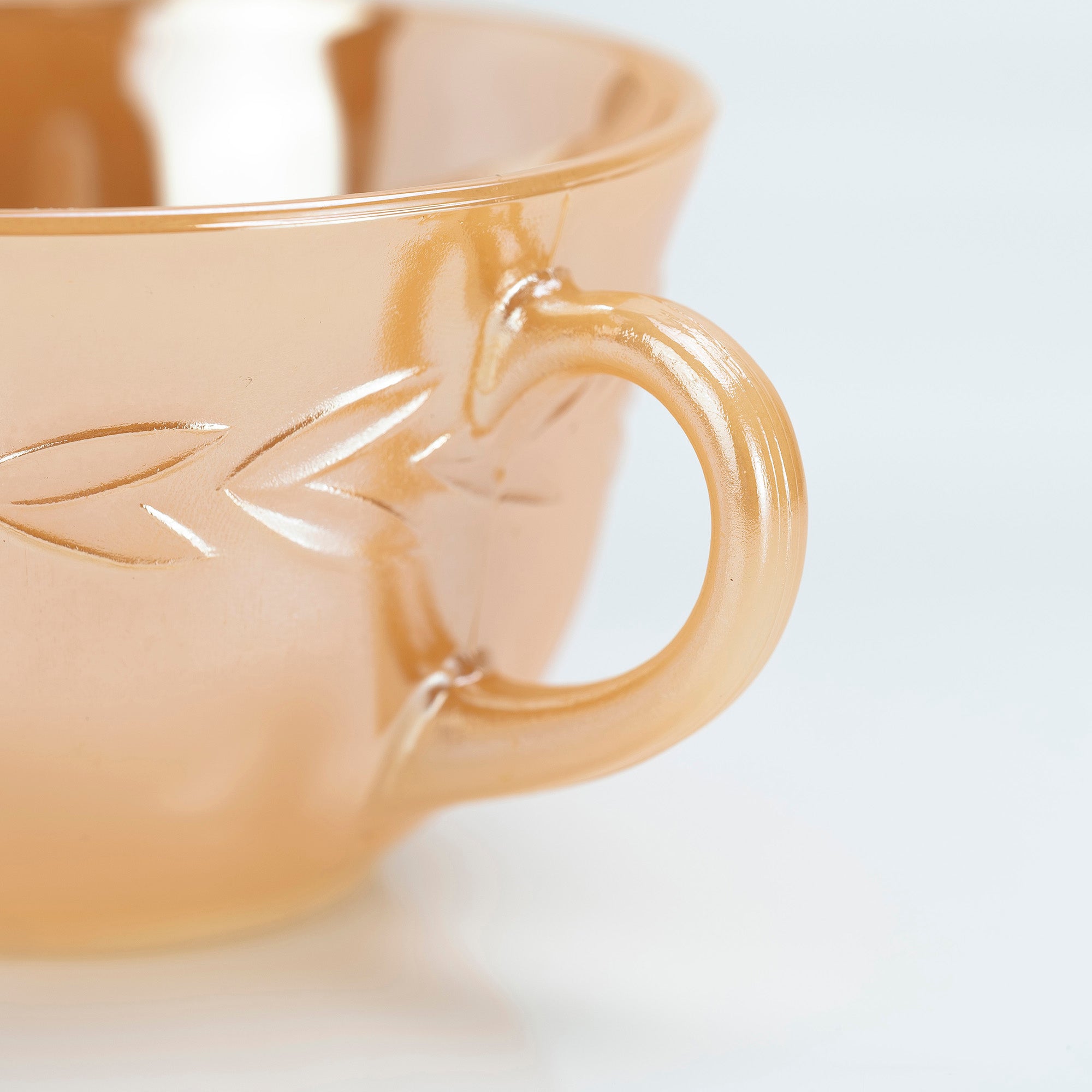 ファイヤーキング Fire-King ピーチラスター ローレル カップ&ソーサー ミルクガラス 1950~60年代 アメリカ製【ヴィンテージ】