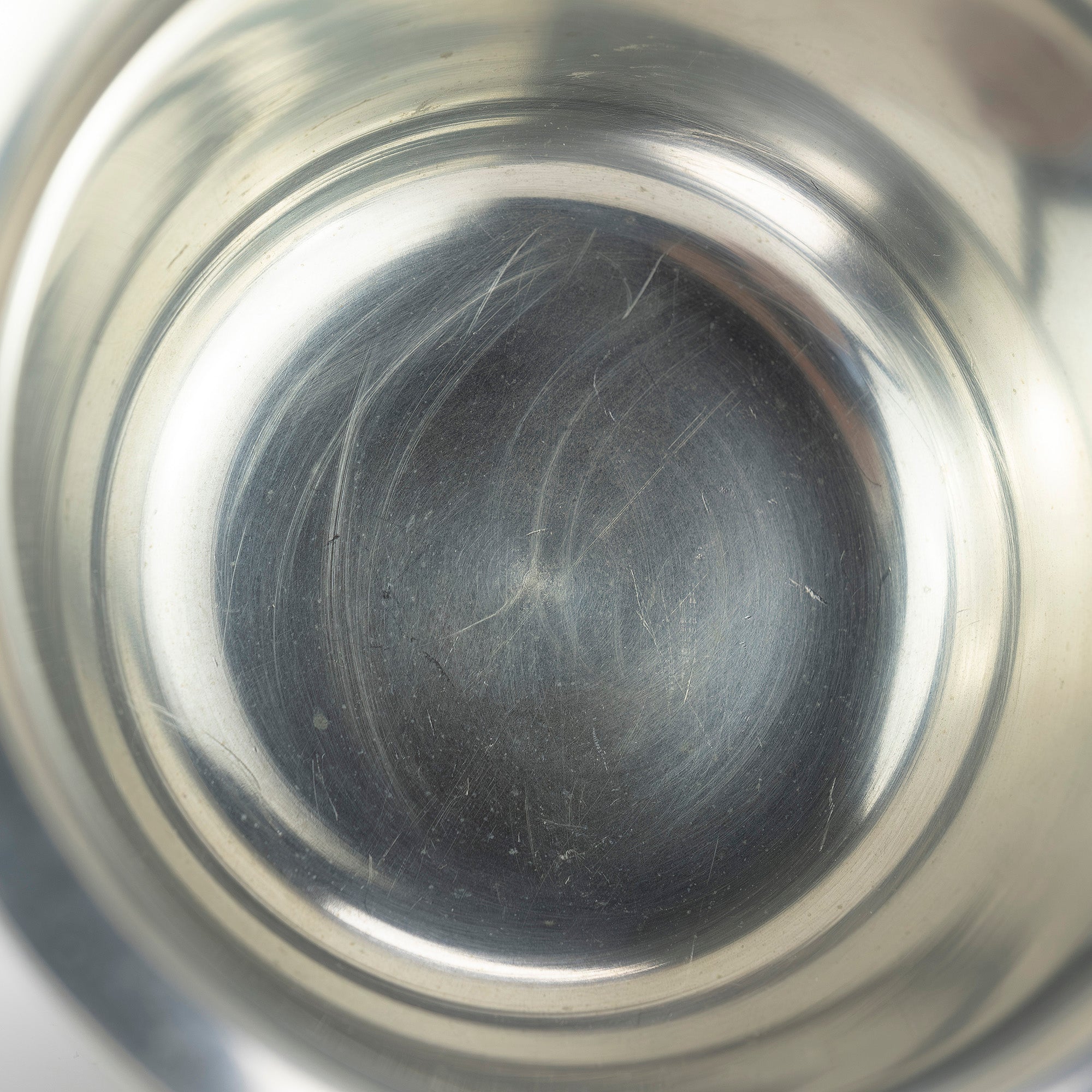 錫製 松文様 酒燗器揃 本錫刻印あり 共箱付 ちろり 徳利 盃 湯冷まし鉢 高級錫器 木箱入り 日本製 伝統工芸