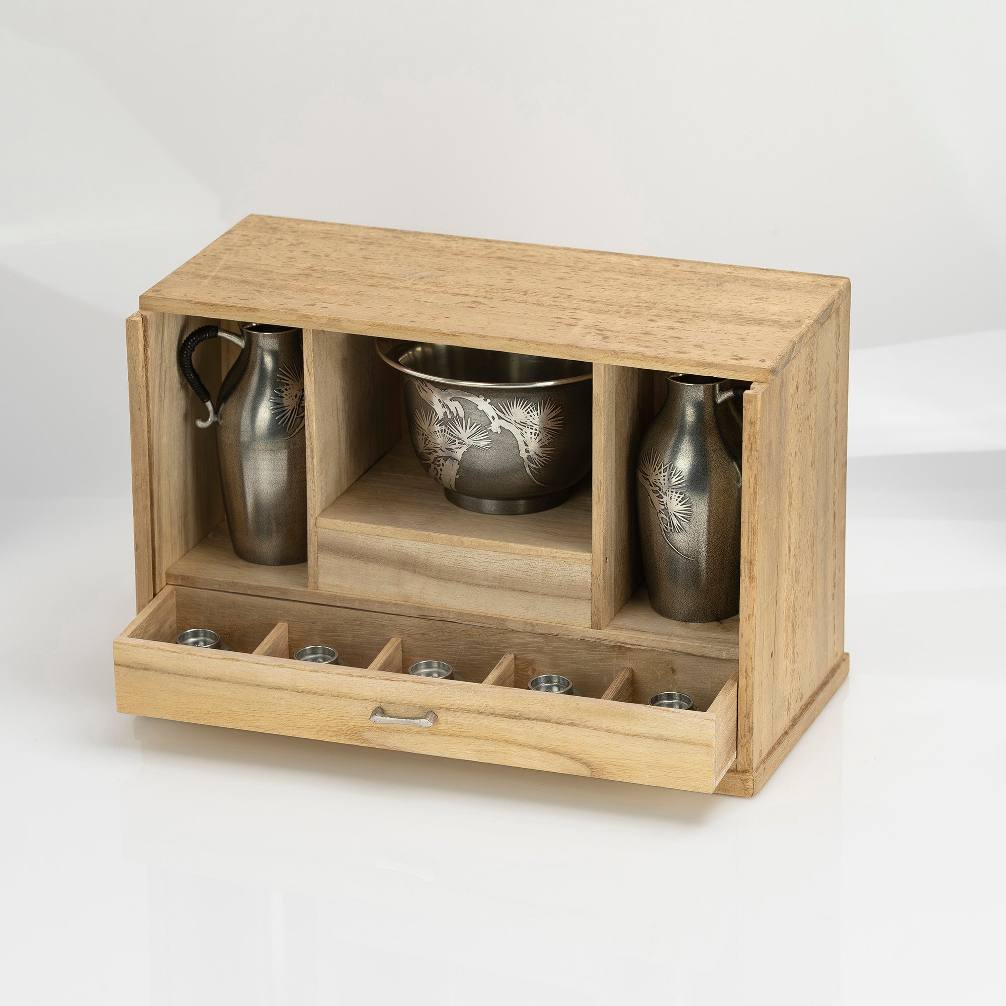 錫製 松文様 酒燗器揃 本錫刻印あり 共箱付 ちろり 徳利 盃 湯冷まし鉢 高級錫器 木箱入り 日本製 伝統工芸