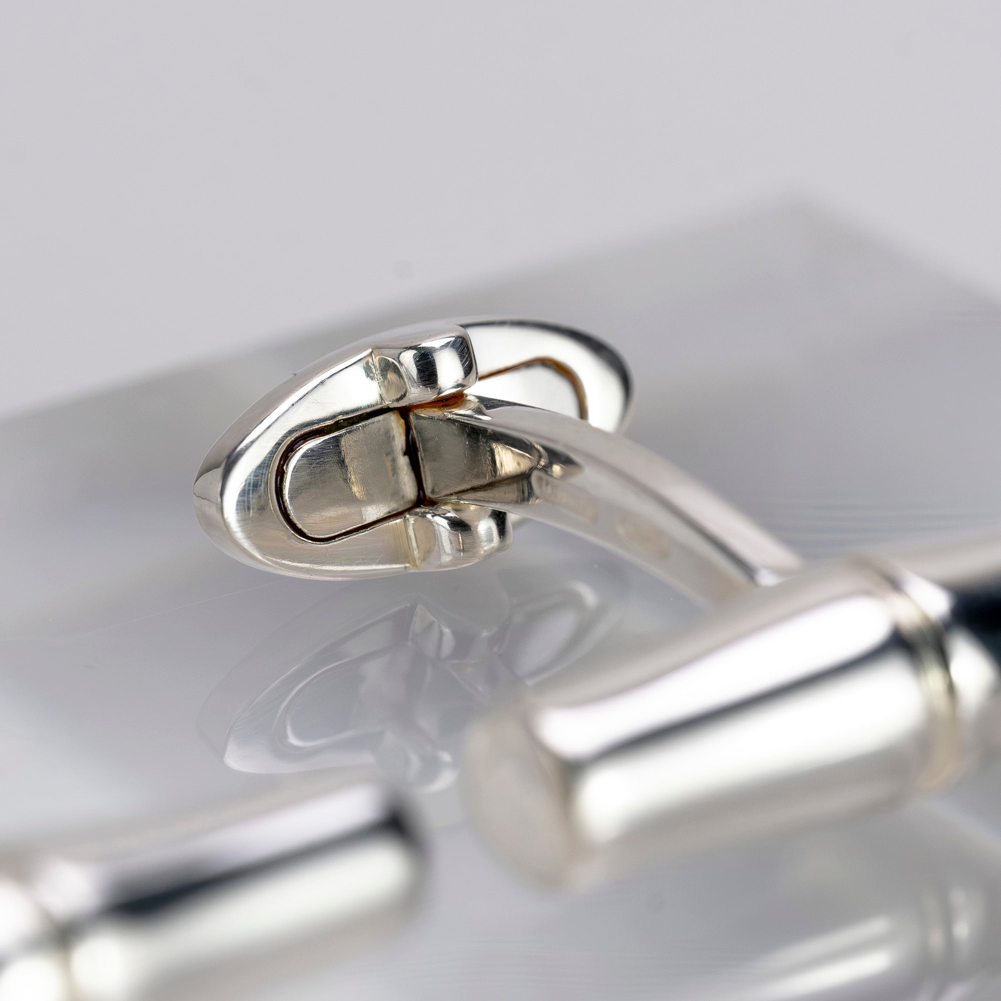 グッチ GUCCI カフス シルバー925 バンブーモチーフ カフリンクス メンズアクセサリー ブランド小物 フォーマル ビジネス イタリア製