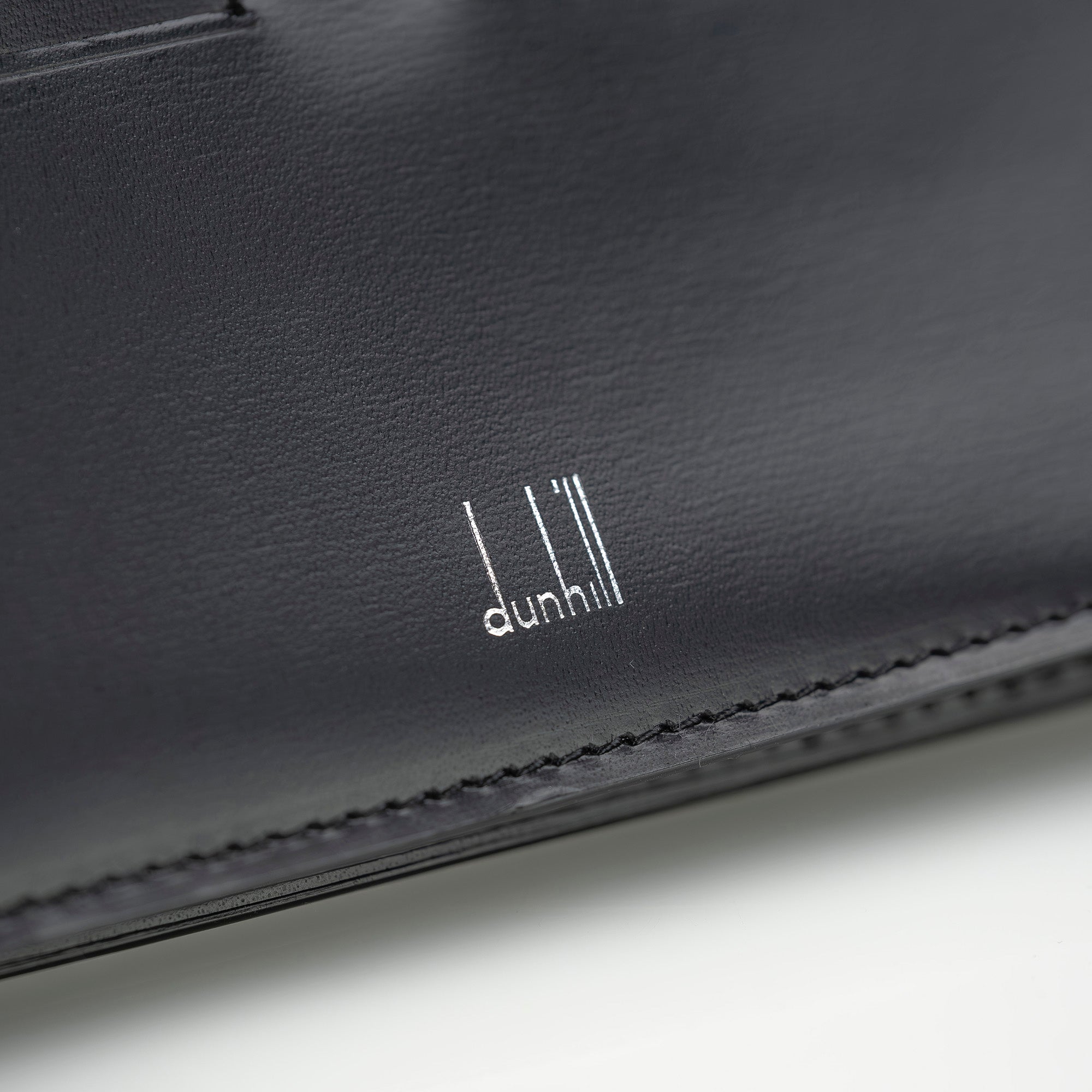 ダンヒル Dunhill 長財布 メンズ ブラック カード多数収納 小銭入れ無し 高級革財布【箱付】