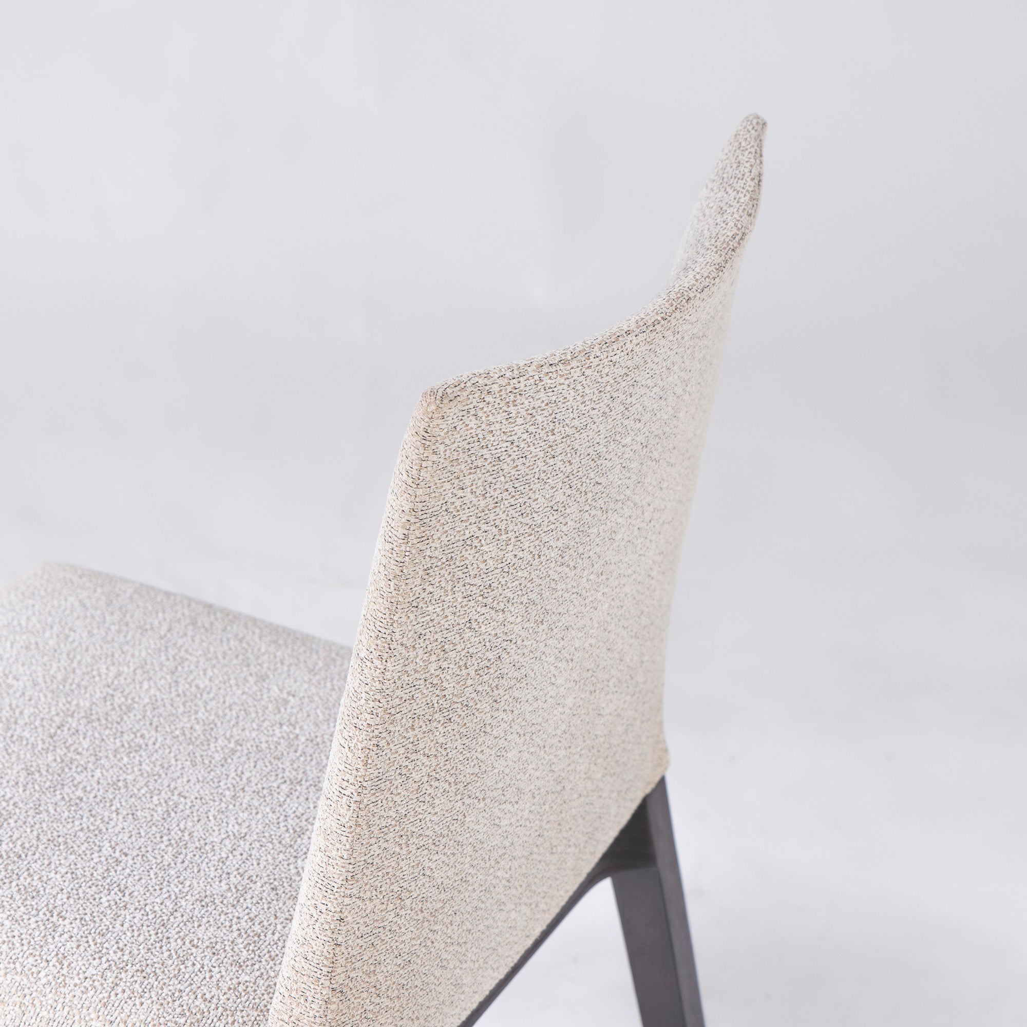 Cassina IXC. LINE armless dining chair (4) in ash wood and fabric, Italian modern luxury design