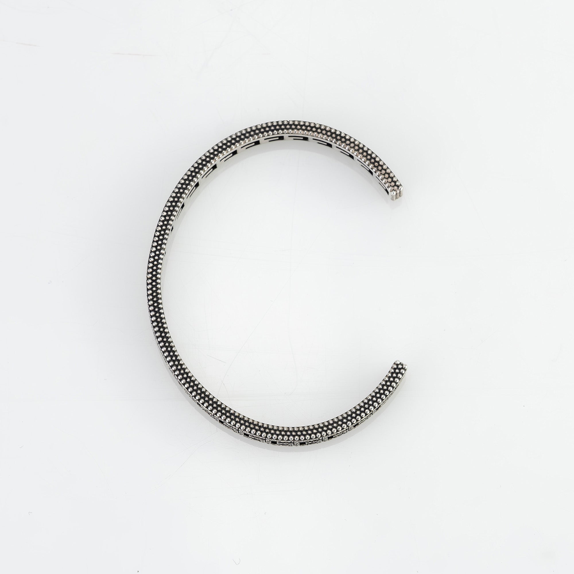 Gucci Arabesque G Motif Bangle #18, Sterling Silver, Approx. 20.6g, Men's Accessory, Box and Dust Bag Included