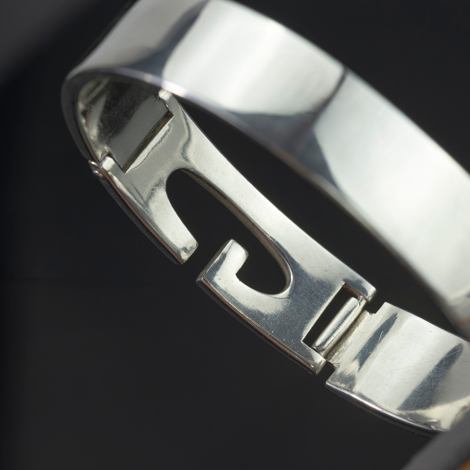 グッチ GUCCI カットアウトG バングル シルバー925 ブレスレット ヴィンテージ ユニセックス 保存袋付