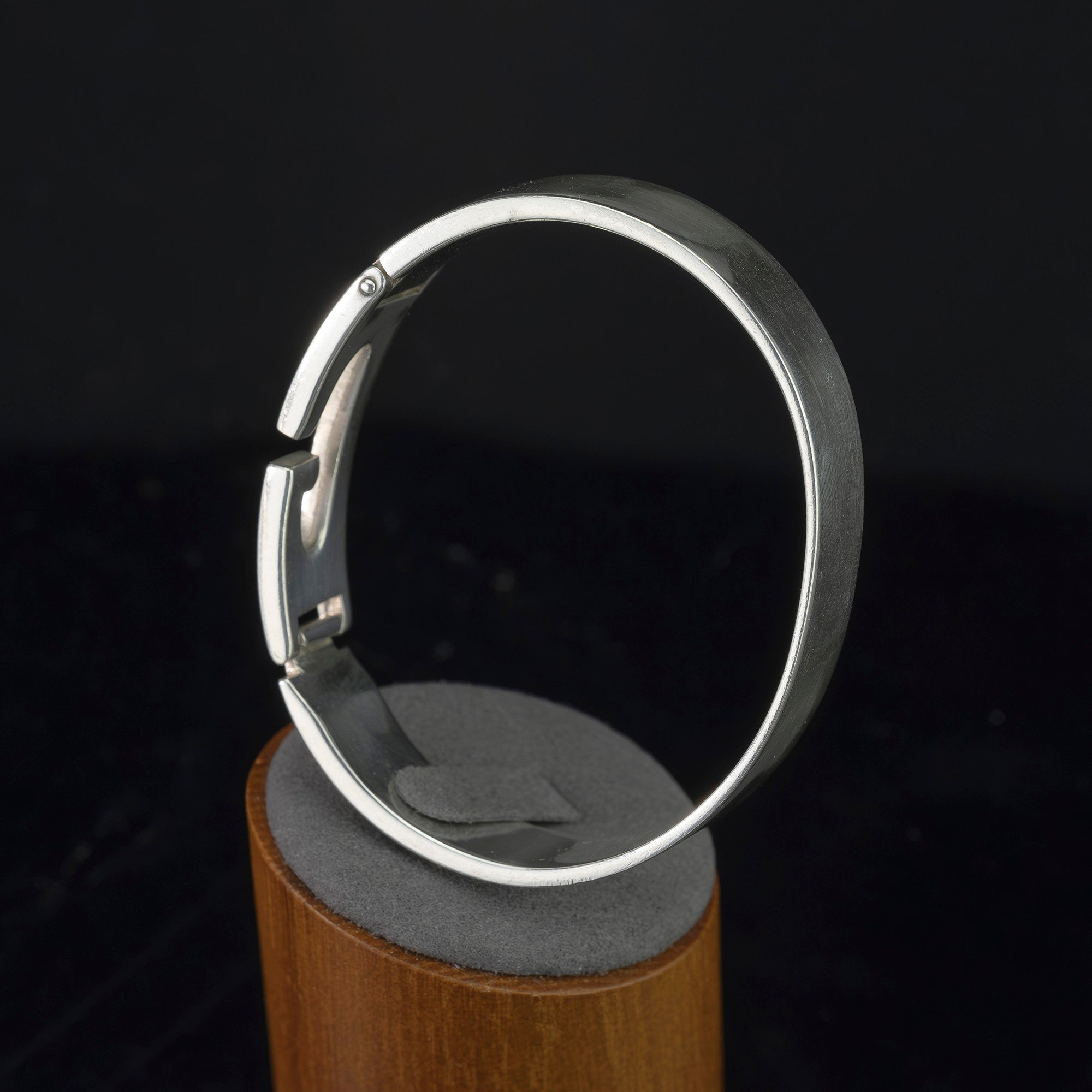 グッチ GUCCI カットアウトG バングル シルバー925 ブレスレット ヴィンテージ ユニセックス 保存袋付