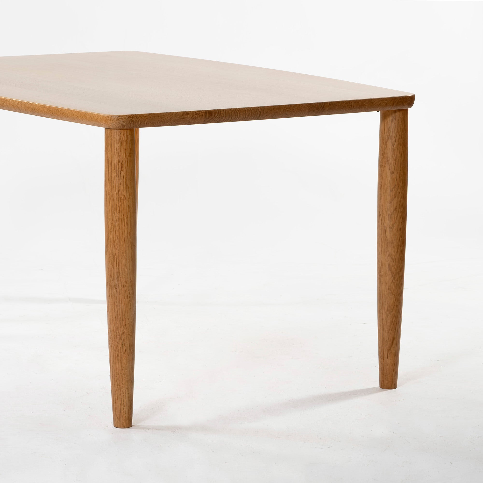 ダイニングテーブル 柏木工 KASHIWA 幅135cm オーク無垢材 ナラ無垢材 飛騨 国産家具 和モダン ナチュラルモダン 北欧 日本製 4人用 食卓